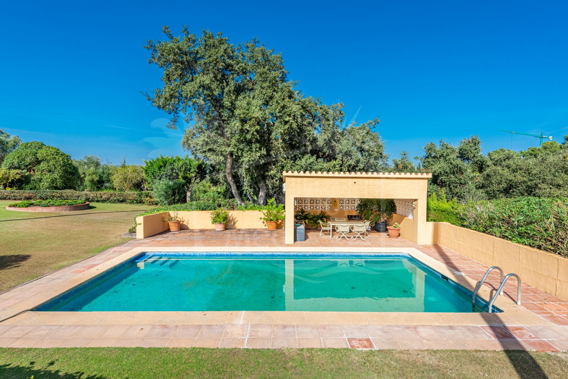 Stunning Andalusian Style Villa on Elevated Plot in Sotogrande Costa.