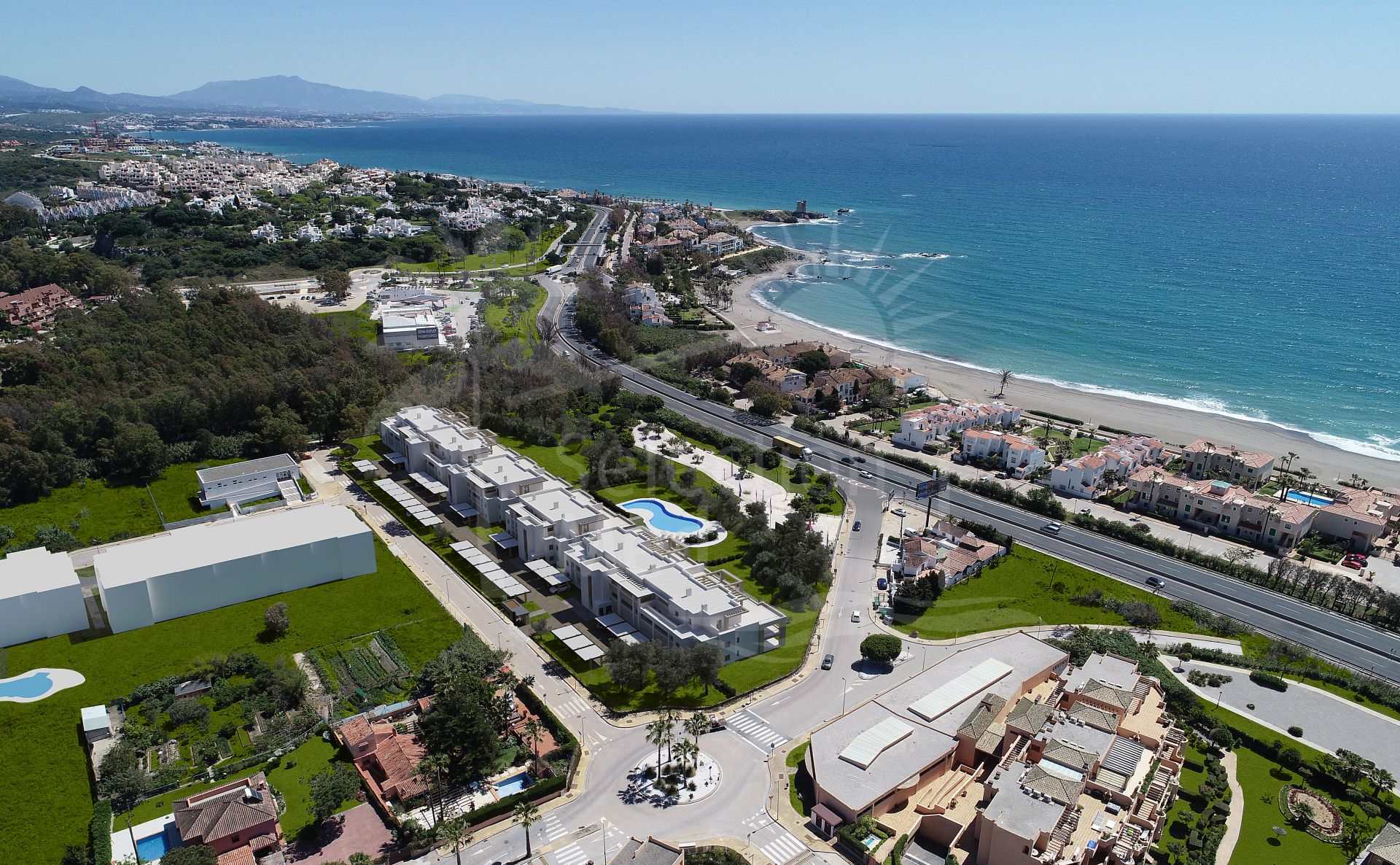Hermosa nueva contemporánea Apartamento de 2 dormitorios con vistas parciales al mar en Casares Playa.