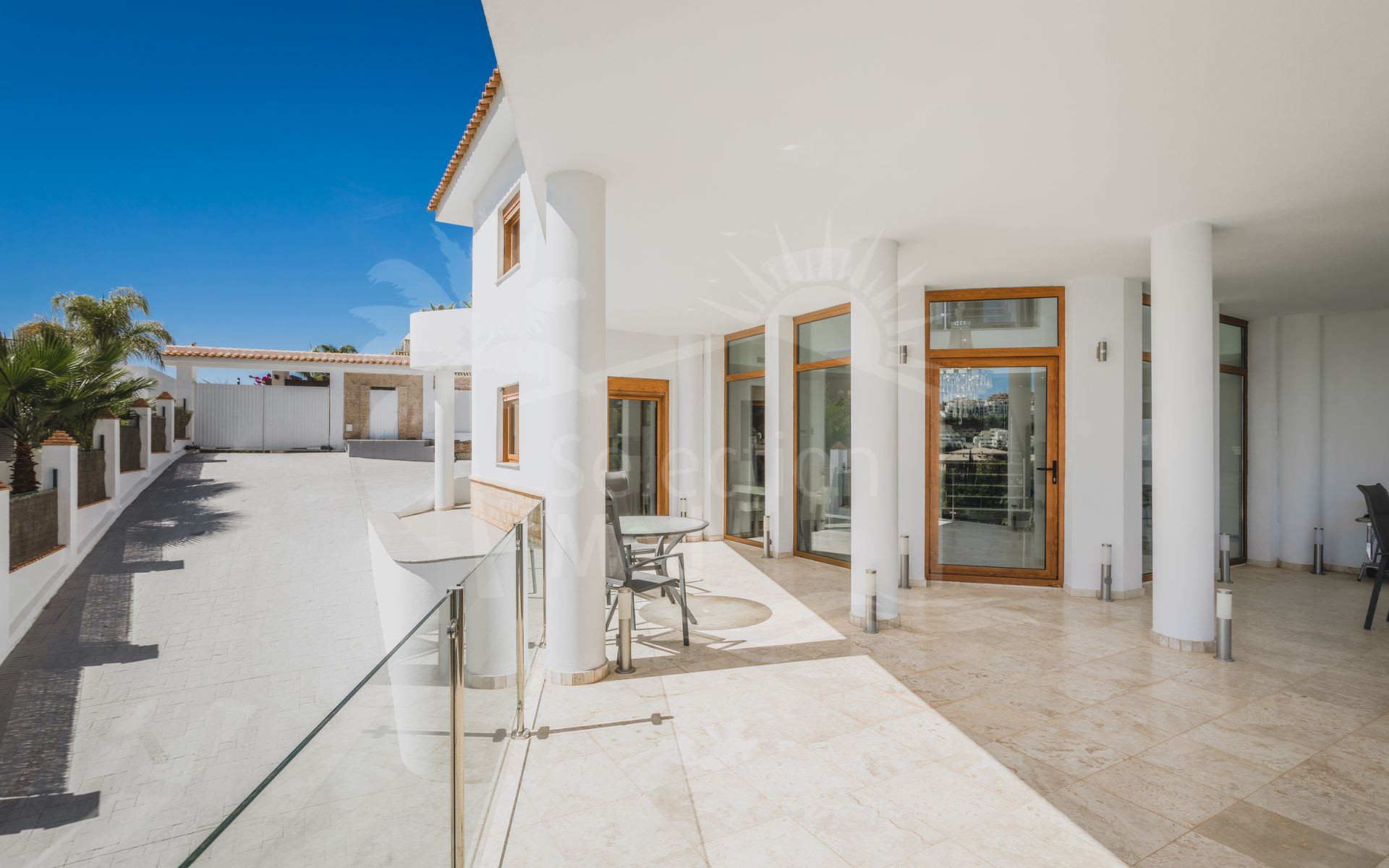 Front line villa for sale,Los Flamingos