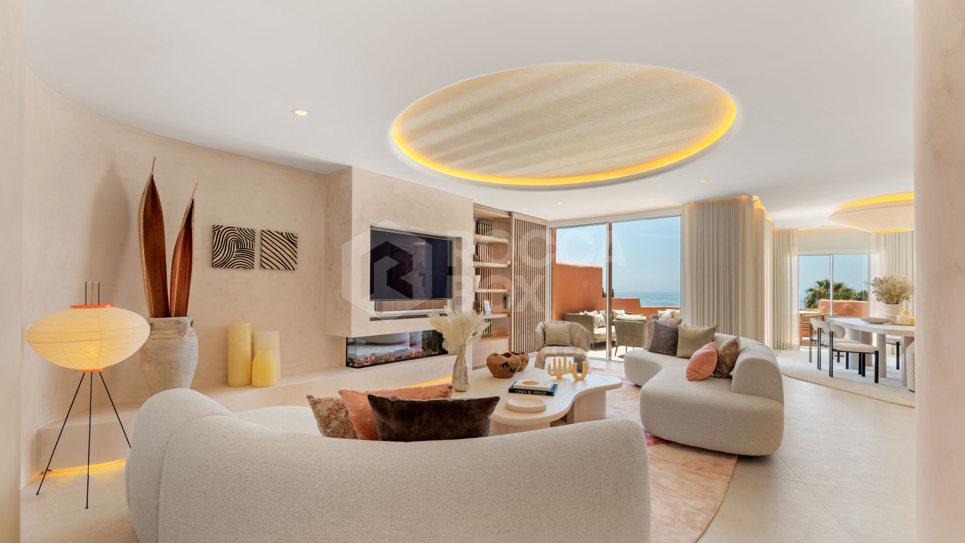 Exquisite four-bedroom, frontline beach duplex penthouse in La Morera, Reserva de Los Monteros