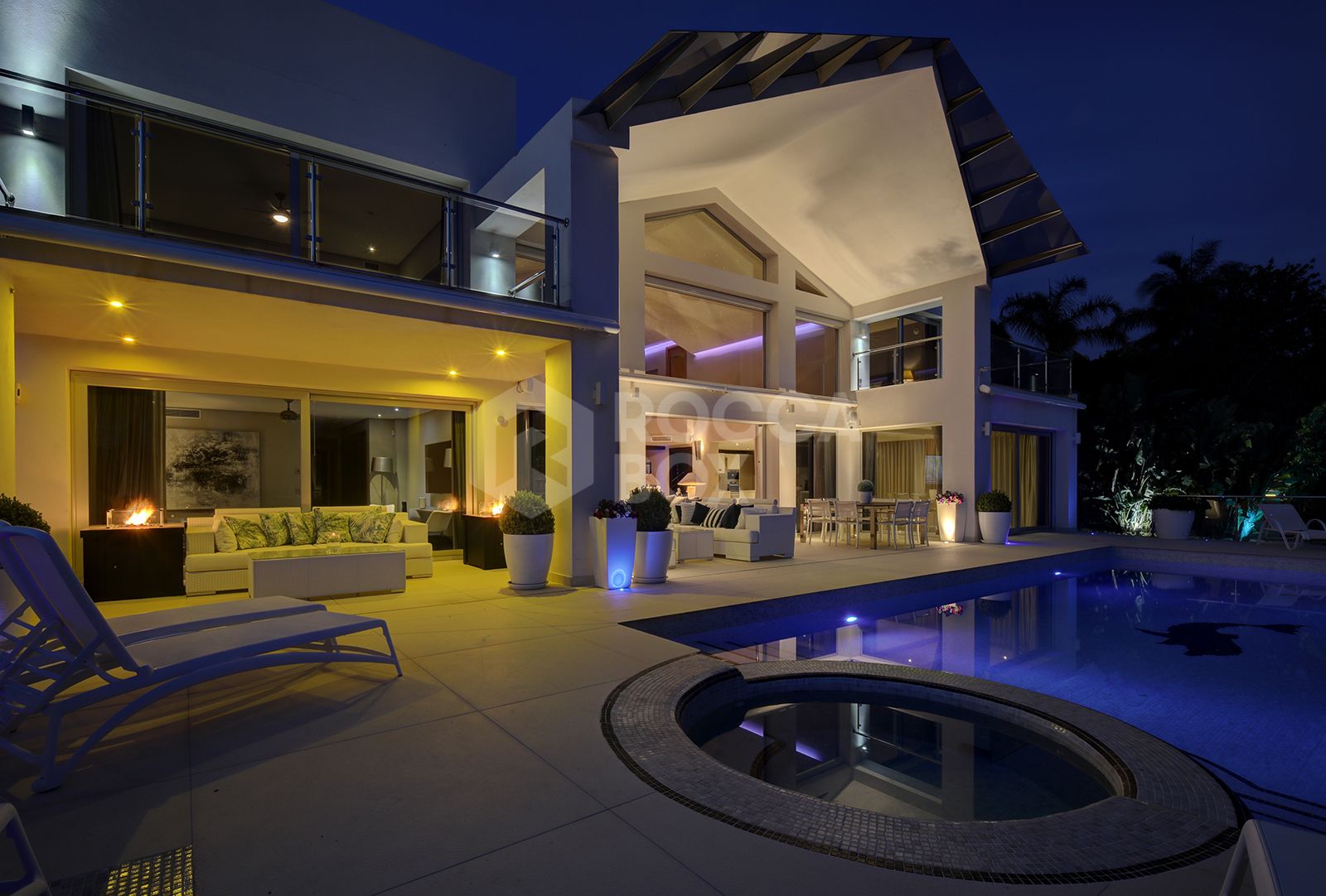 Stunning five-bedroom villa in the exclusive Golf Valley of Nueva Andalucia, Marbella