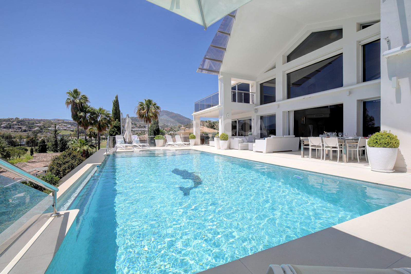 Stunning five-bedroom villa in the exclusive Golf Valley of Nueva Andalucia, Marbella