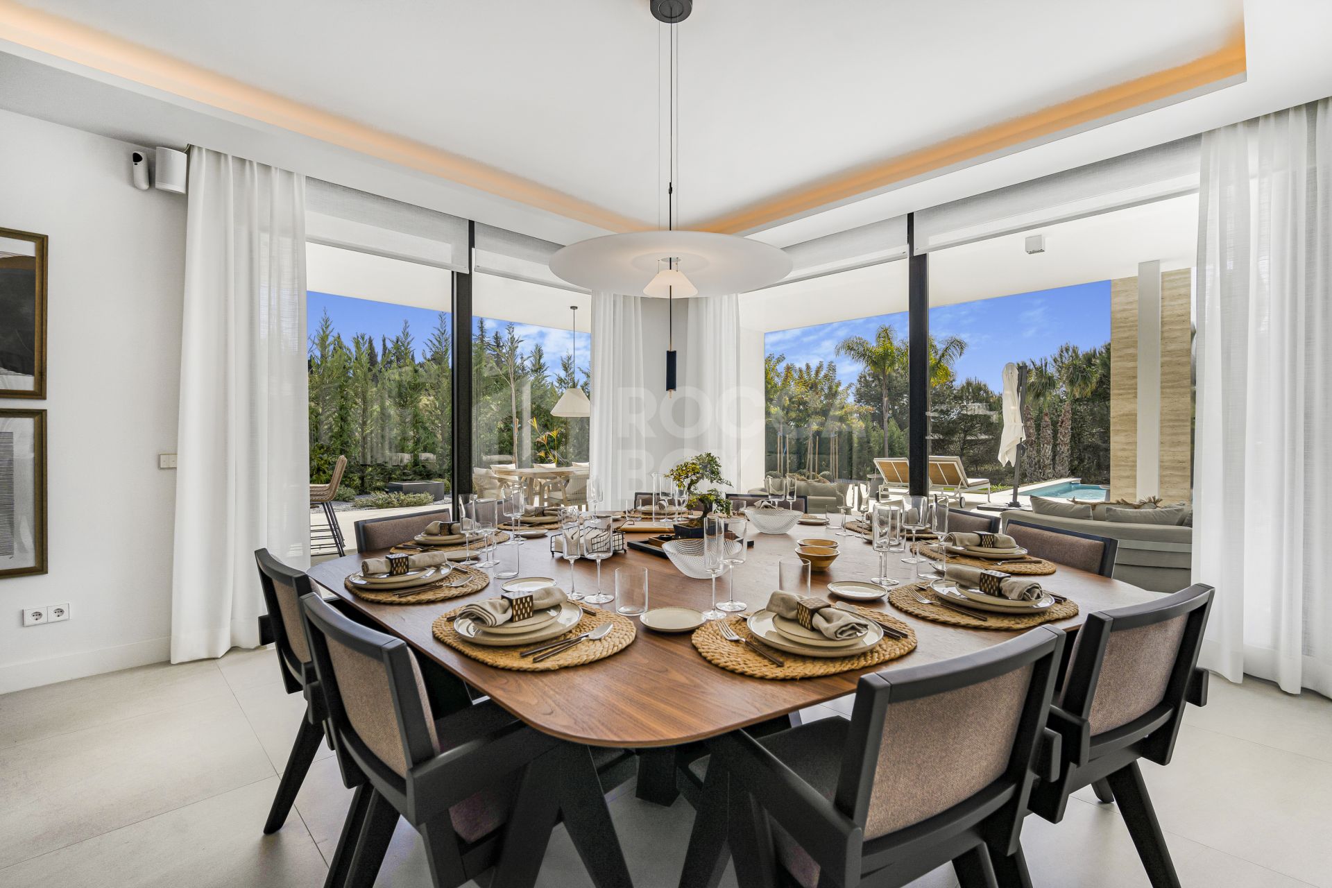 Brand New six bedroom, south facing villa in Lomas del Marques, an exclusive gated community just above the Puente Romano on Marbella's Golden Mile