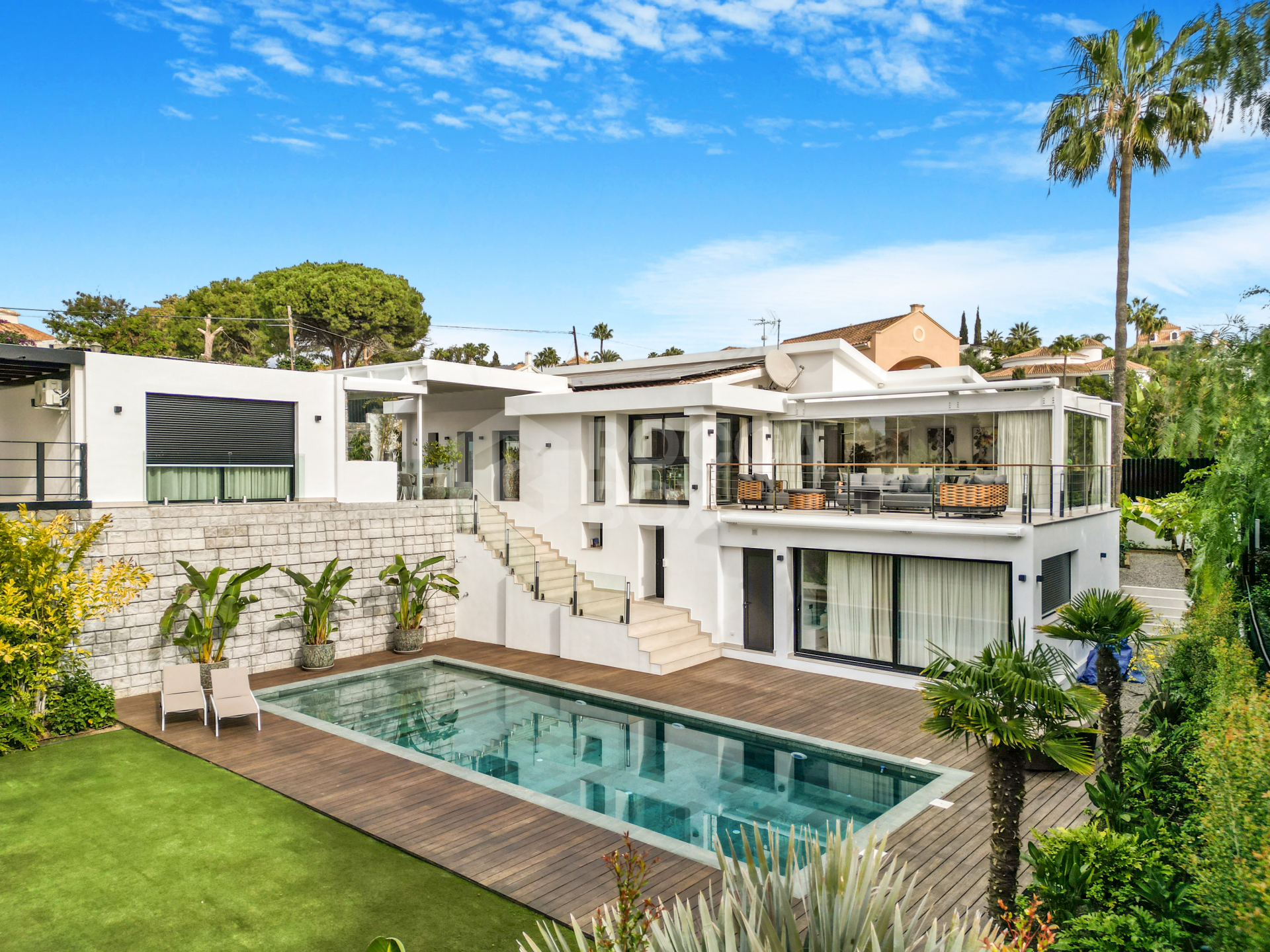 Exceptional five bedroom, south west facing villa in El Rosario, Marbella; close to the beach