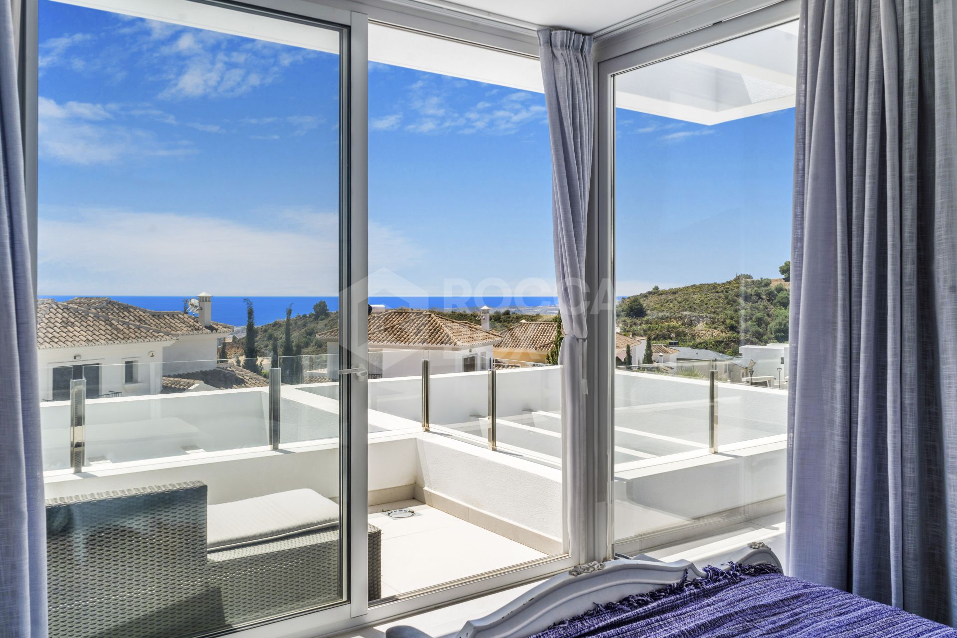 Spectacular four bedroom, south facing villa located in Buena Vista, Mijas with stunning sea views