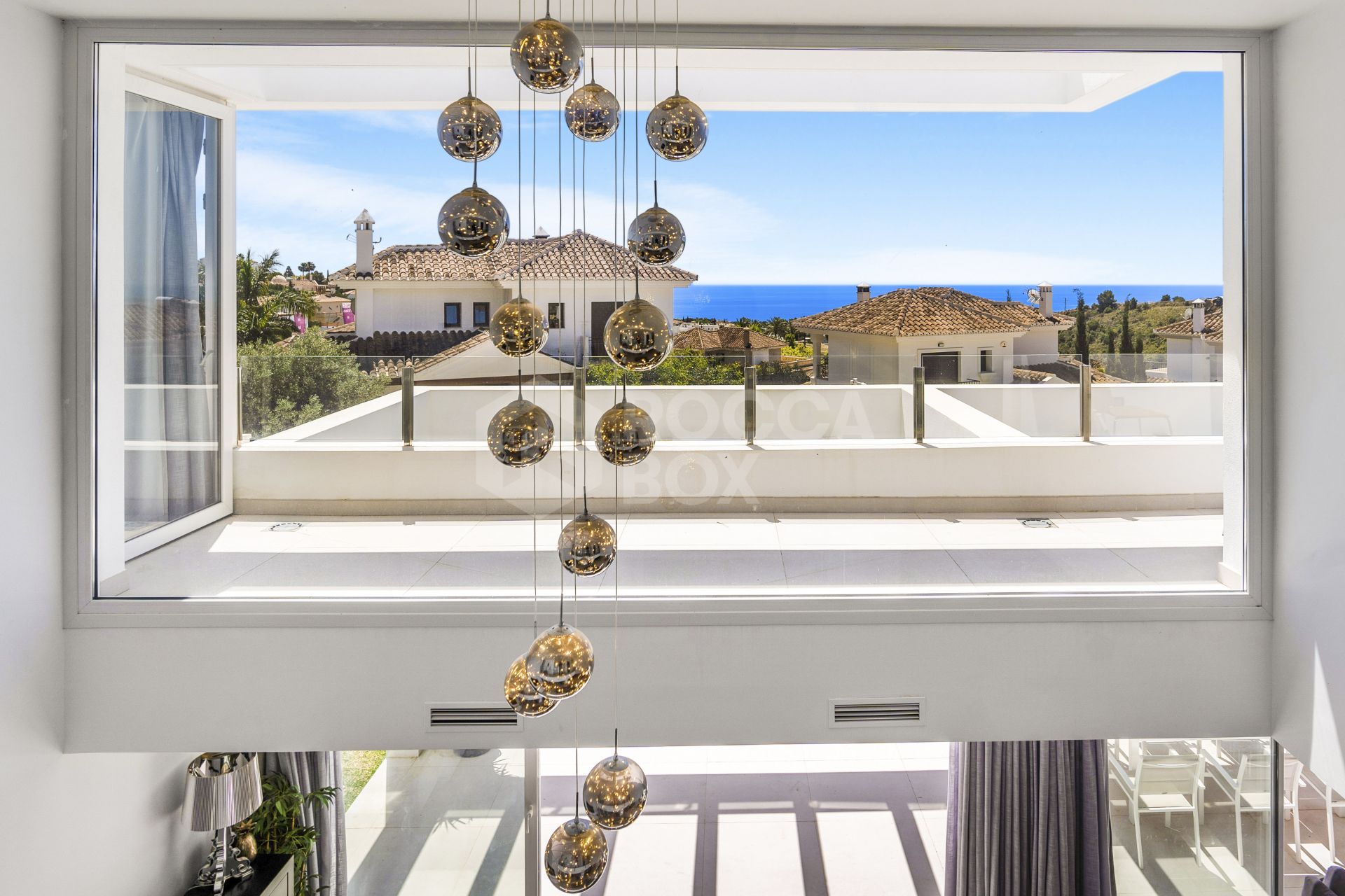 Spectacular four bedroom, south facing villa located in Buena Vista, Mijas with stunning sea views