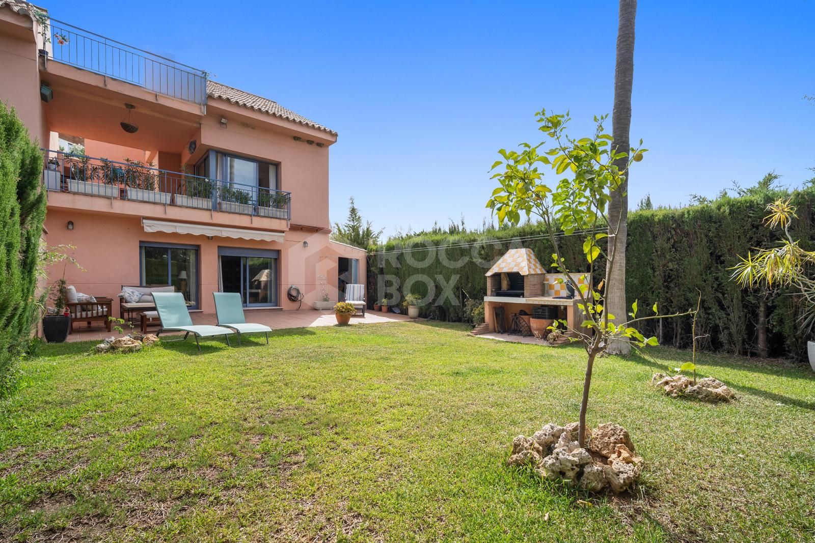 Bright and spacious, five bedroom townhouse located in Sun Golf, Nueva Andalucia with private garden