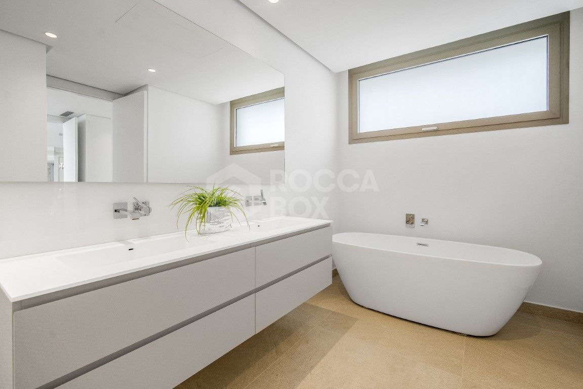 Luxury three bedroom apartment located in the brand new exclusive community The View, Benahavis