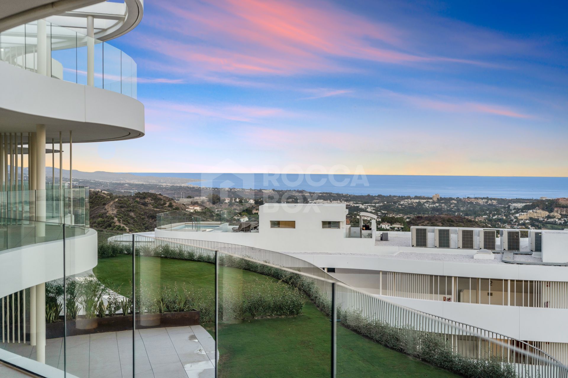 Luxury three bedroom apartment located in the brand new exclusive community The View, Benahavis