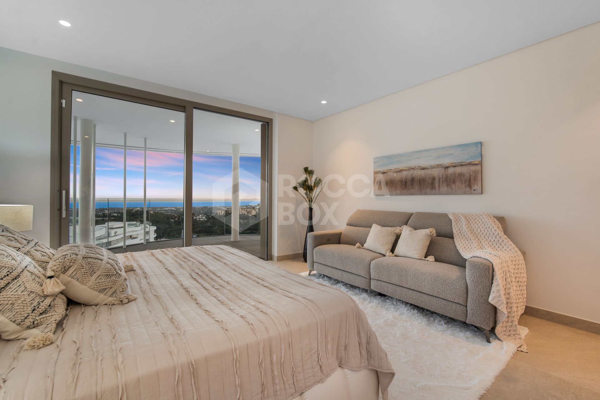 Luxury three bedroom apartment located in the brand new exclusive community The View, Benahavis