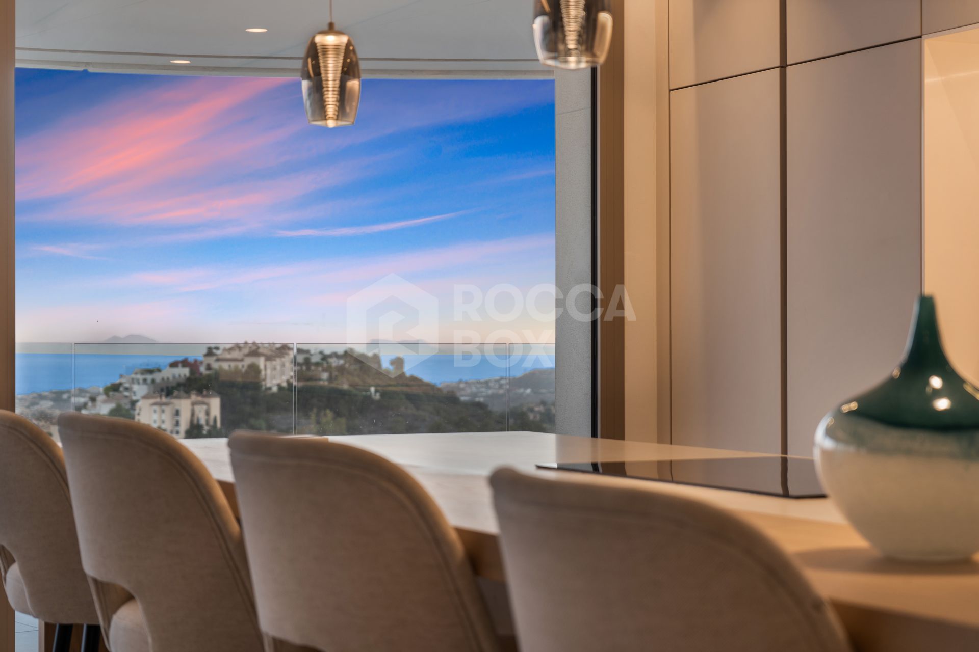 Luxury three bedroom apartment located in the brand new exclusive community The View, Benahavis