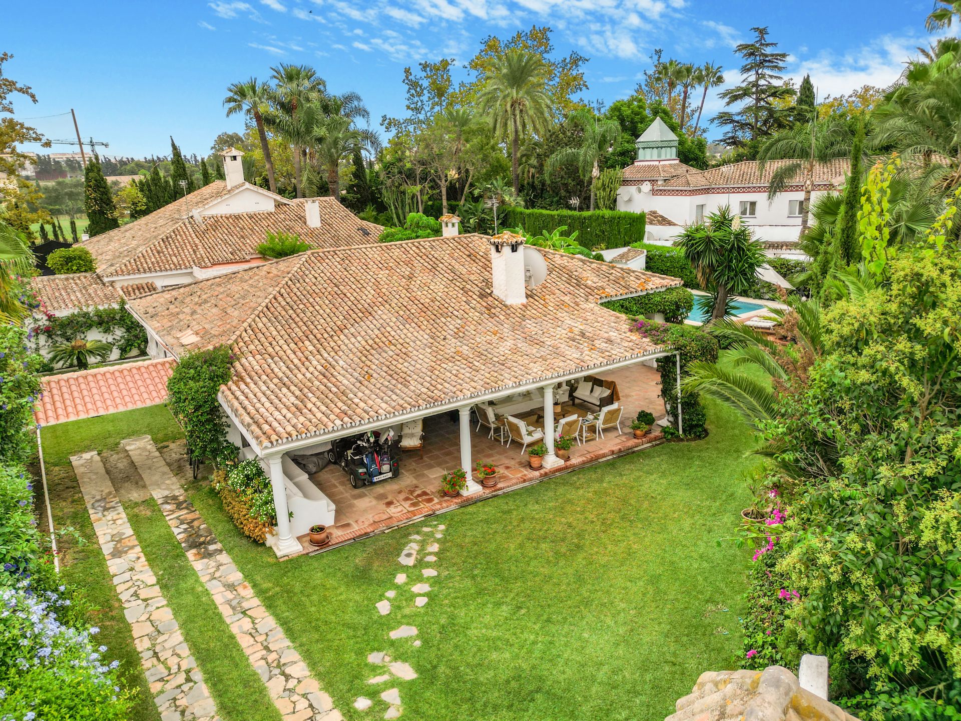 Charming four bedroom, southeast facing villa located in Guadalmina Alta with private pool and garden