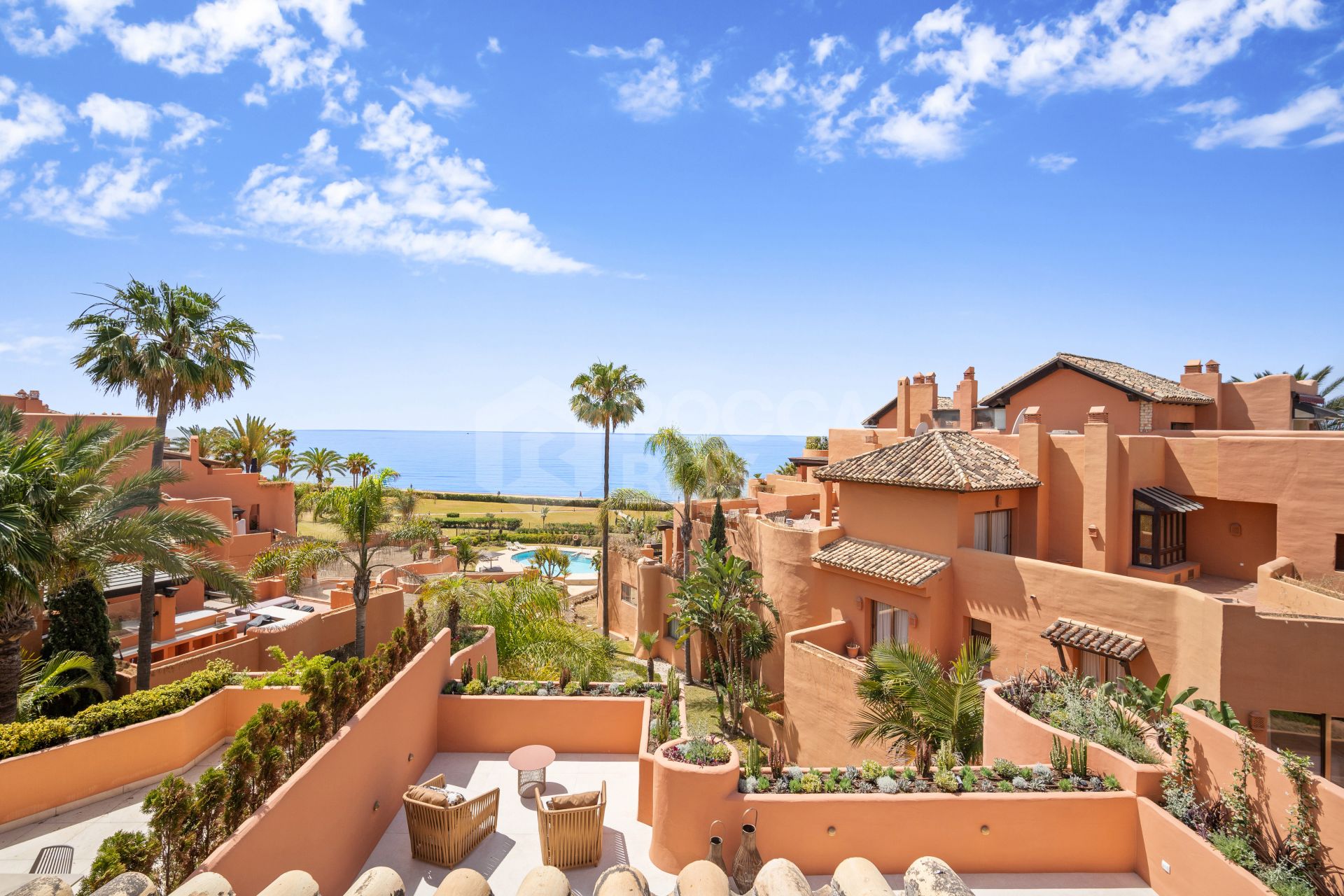 Spectacular four-bedroom, frontline beach duplex penthouse in La Morera, Reserva de Los Monteros - with amazing sea views