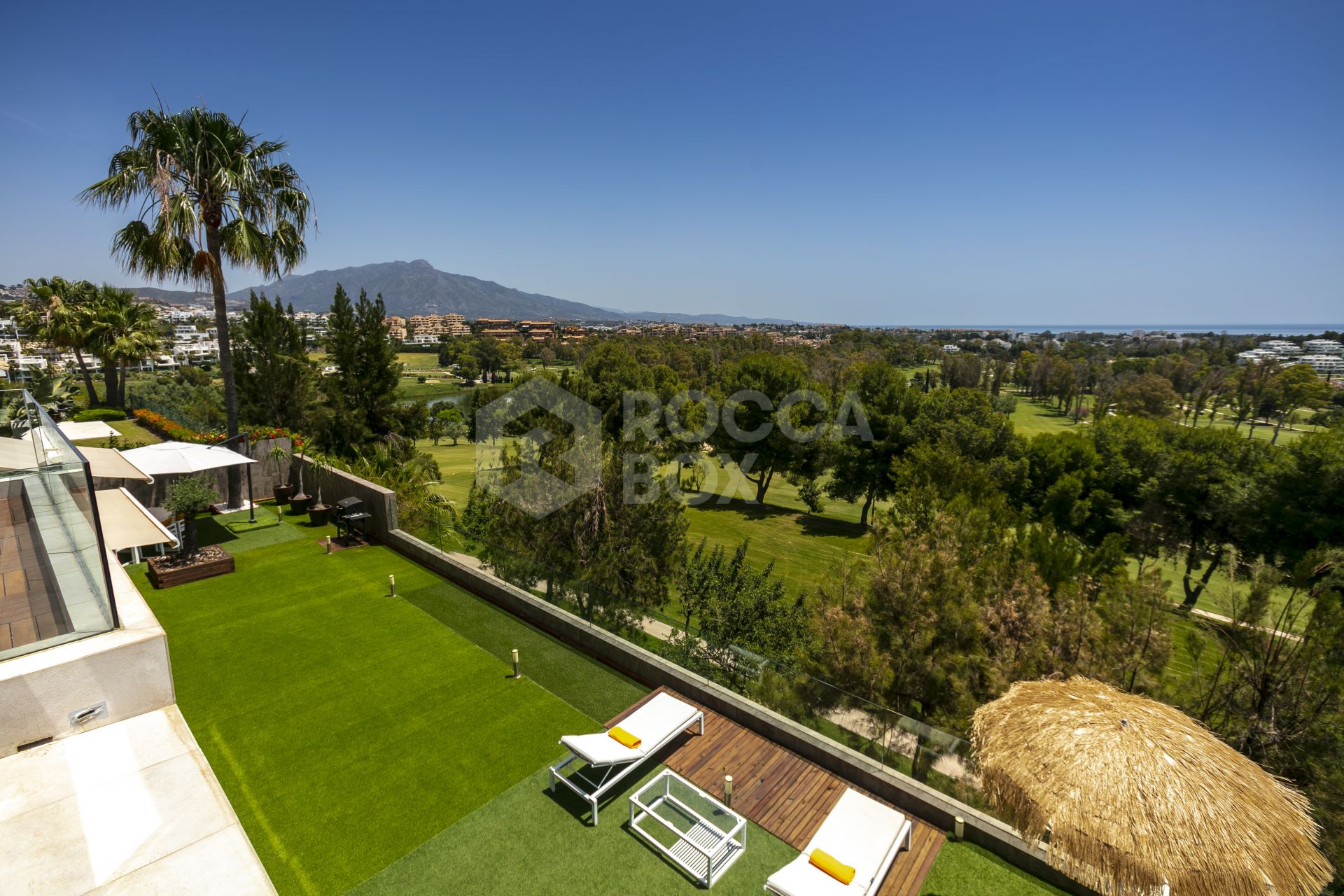 Stunning four bedroom, south facing frontline golf villa for sale in Nueva Atalaya, Benahavis, with stunning panoramic views to the sea