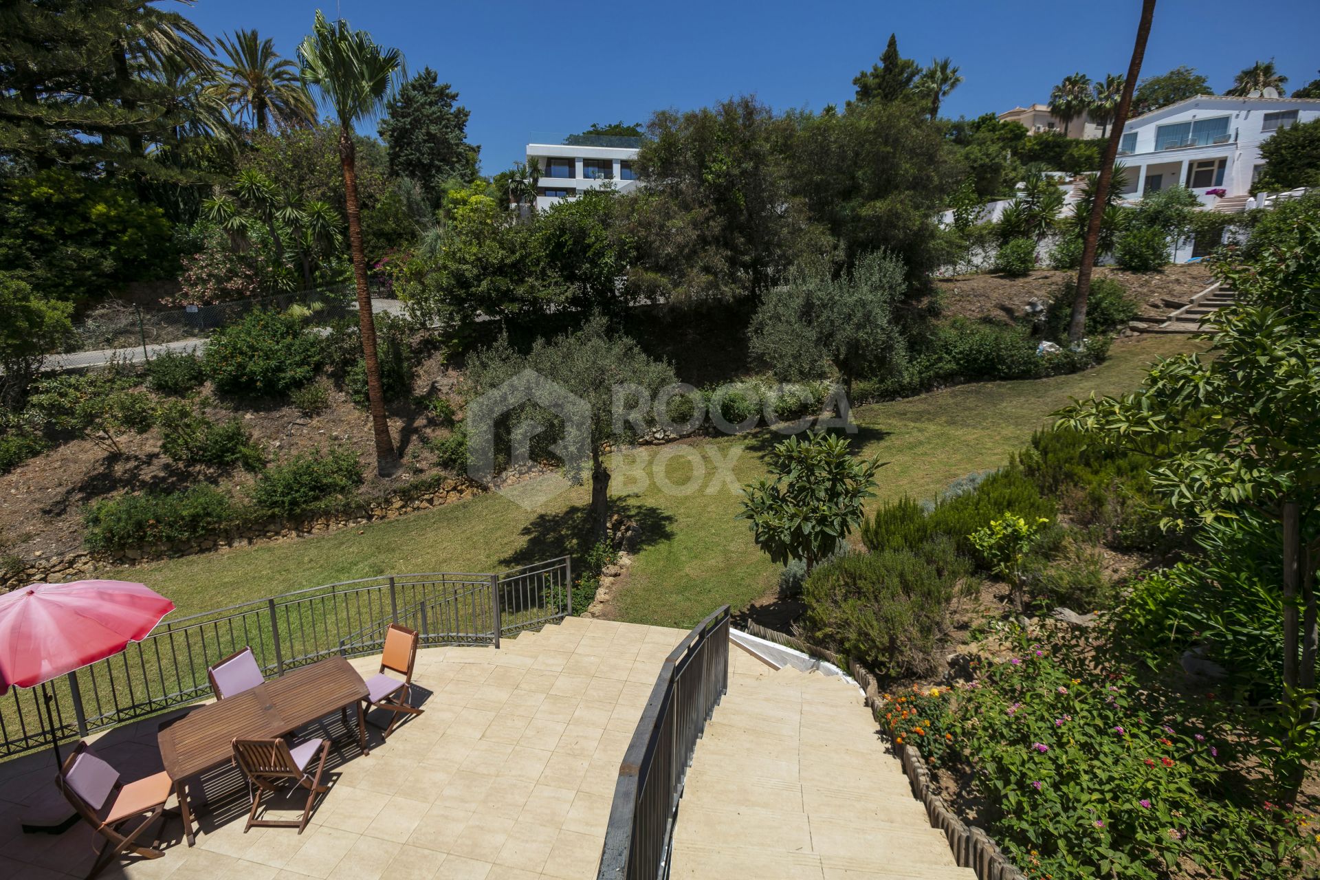 Fantastic four bedroom south west facing villa, located in a very quiet street with very good views to the sea and mountains, in El Rosario, Marbella.