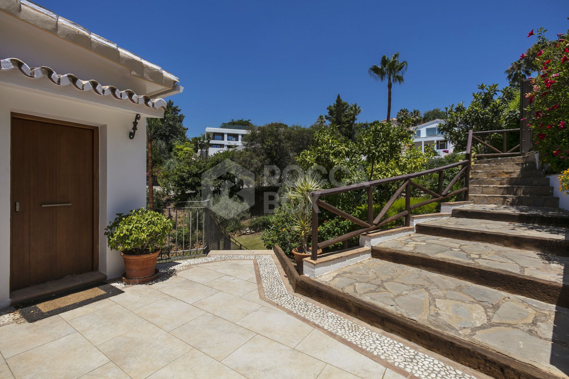 Fantastic four bedroom south west facing villa, located in a very quiet street with very good views to the sea and mountains, in El Rosario, Marbella.