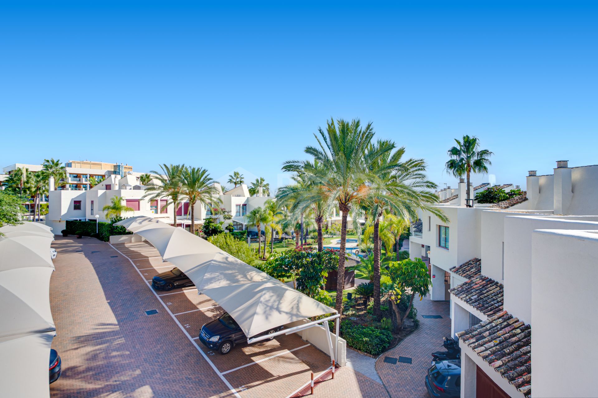 Stunning, five bedroom corner townhouse, located in the gated community of Urb. Riviera Beach in Cancelada