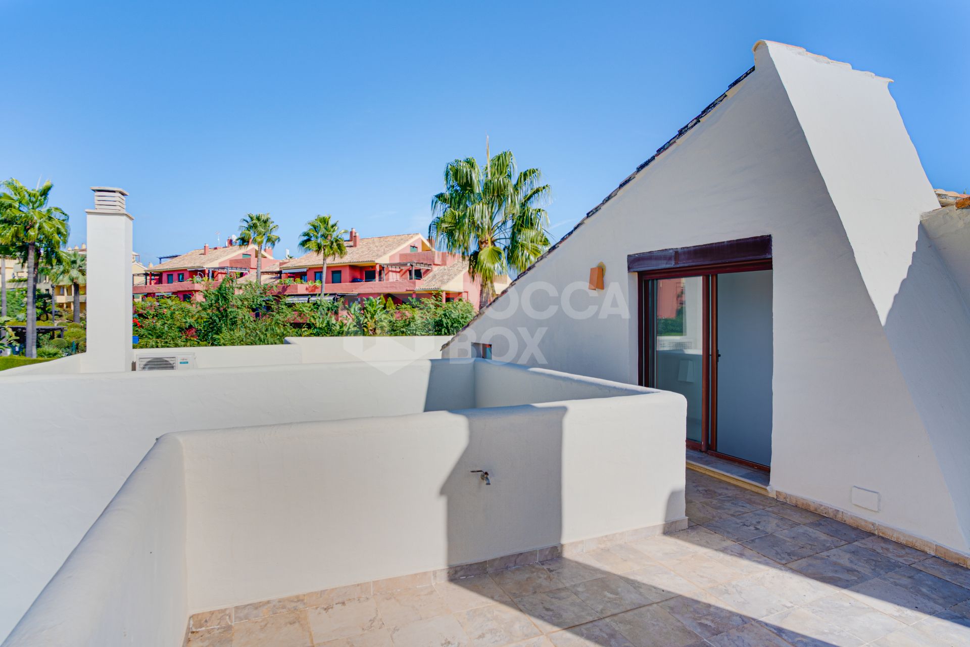 Stunning, five bedroom corner townhouse, located in the gated community of Urb. Riviera Beach in Cancelada