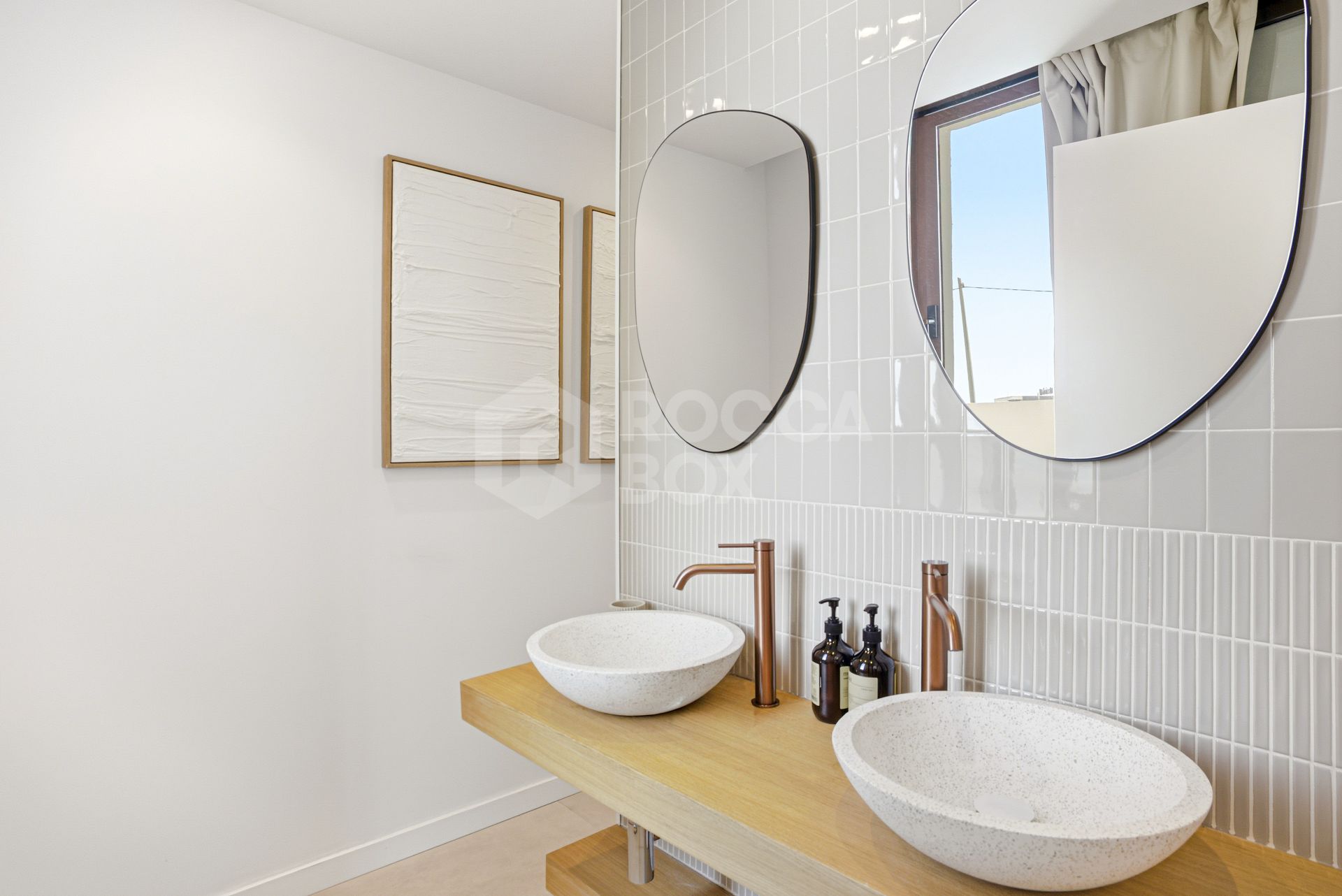 Stunning, five bedroom corner townhouse, located in the gated community of Urb. Riviera Beach in Cancelada