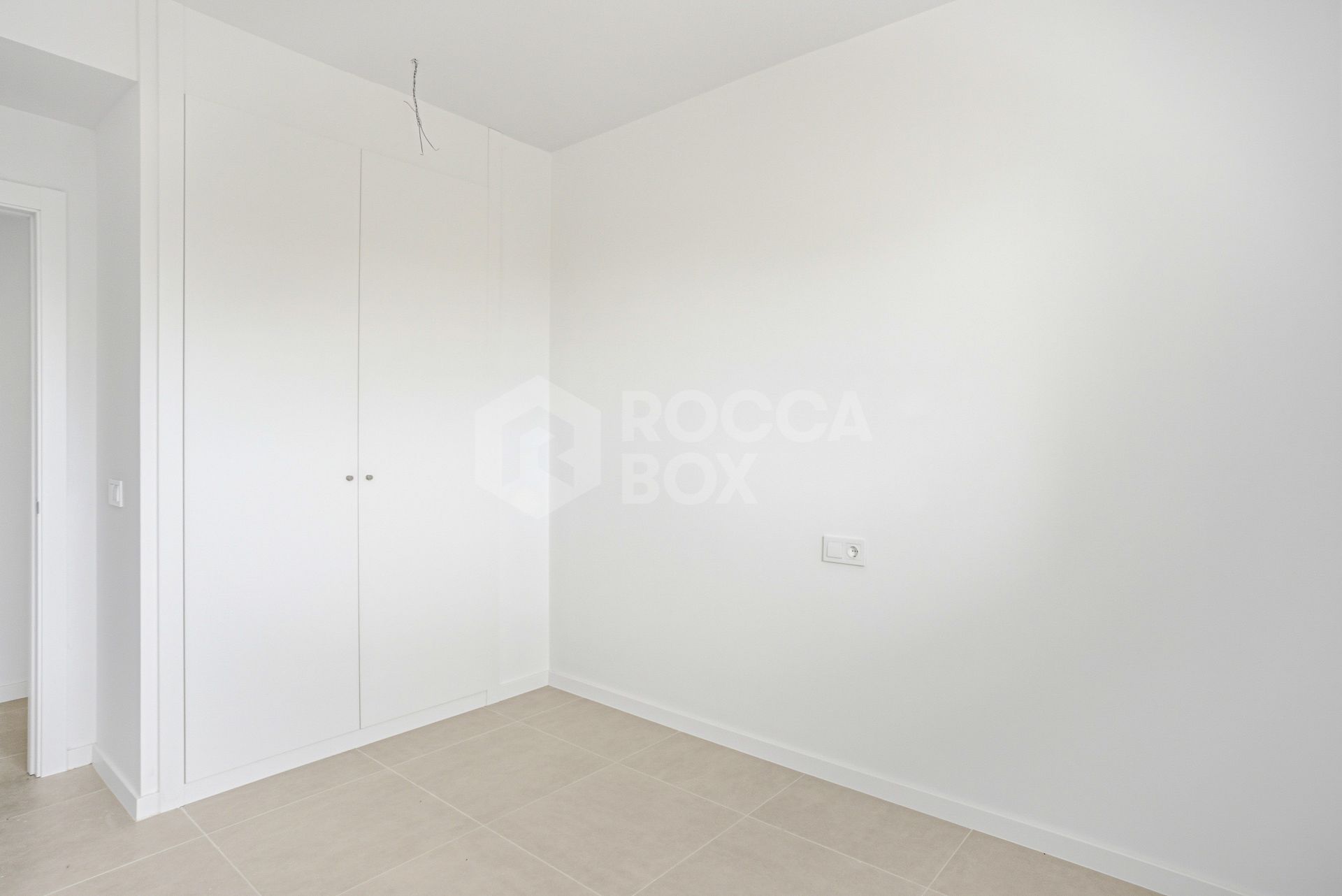 Stylish, southwest facing two bedroom apartment located in the sought-after gated community Acqua Gardens on the New Golden Mile, Estepona