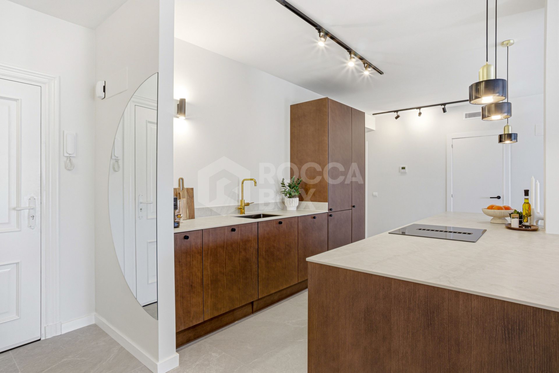 Impeccably refurbished, elevated south east facing ground-floor apartment located in the prestigious La Quinta Golf, Benahavis