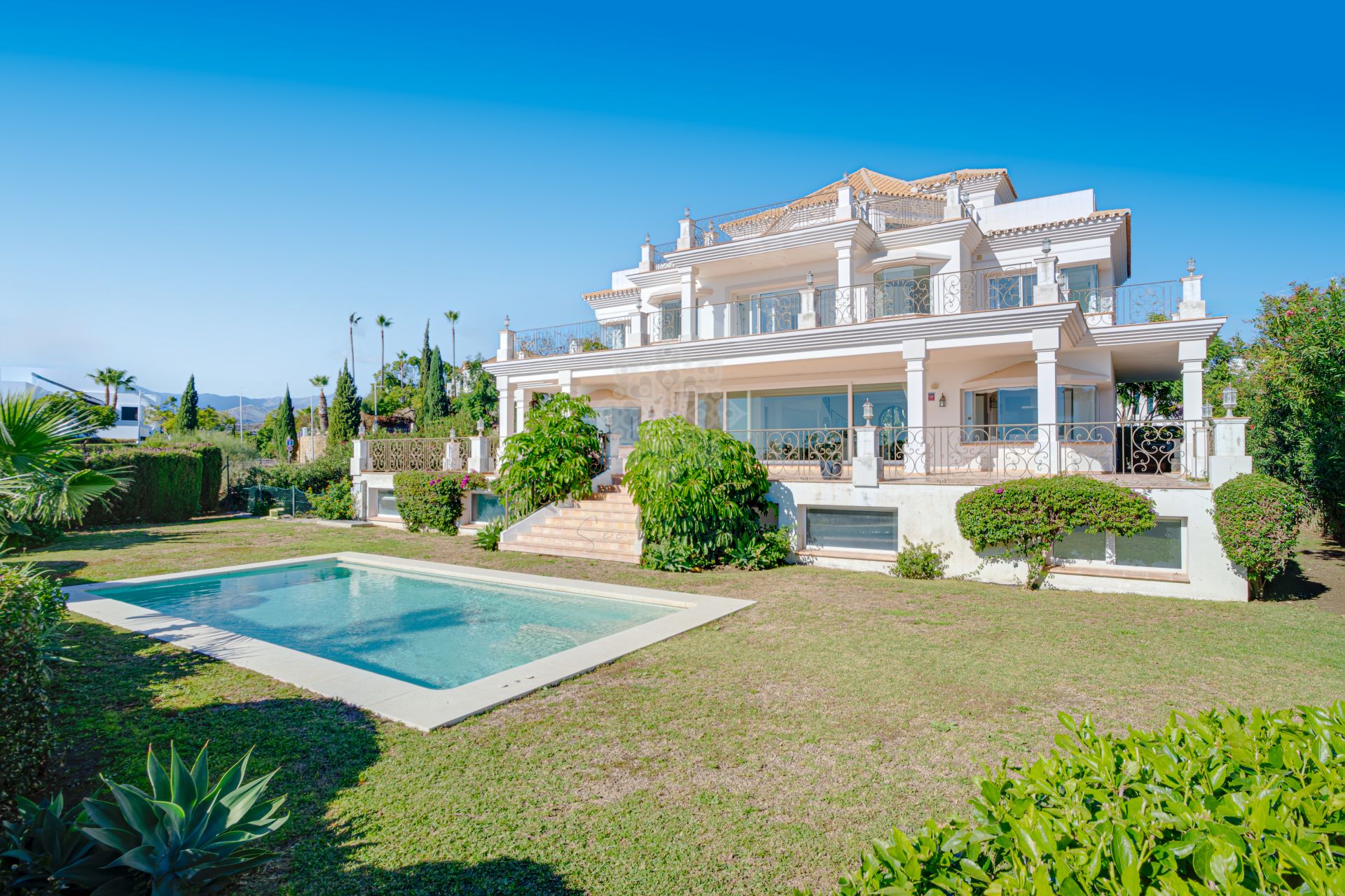Villa en Los Flamingos, Benahavis