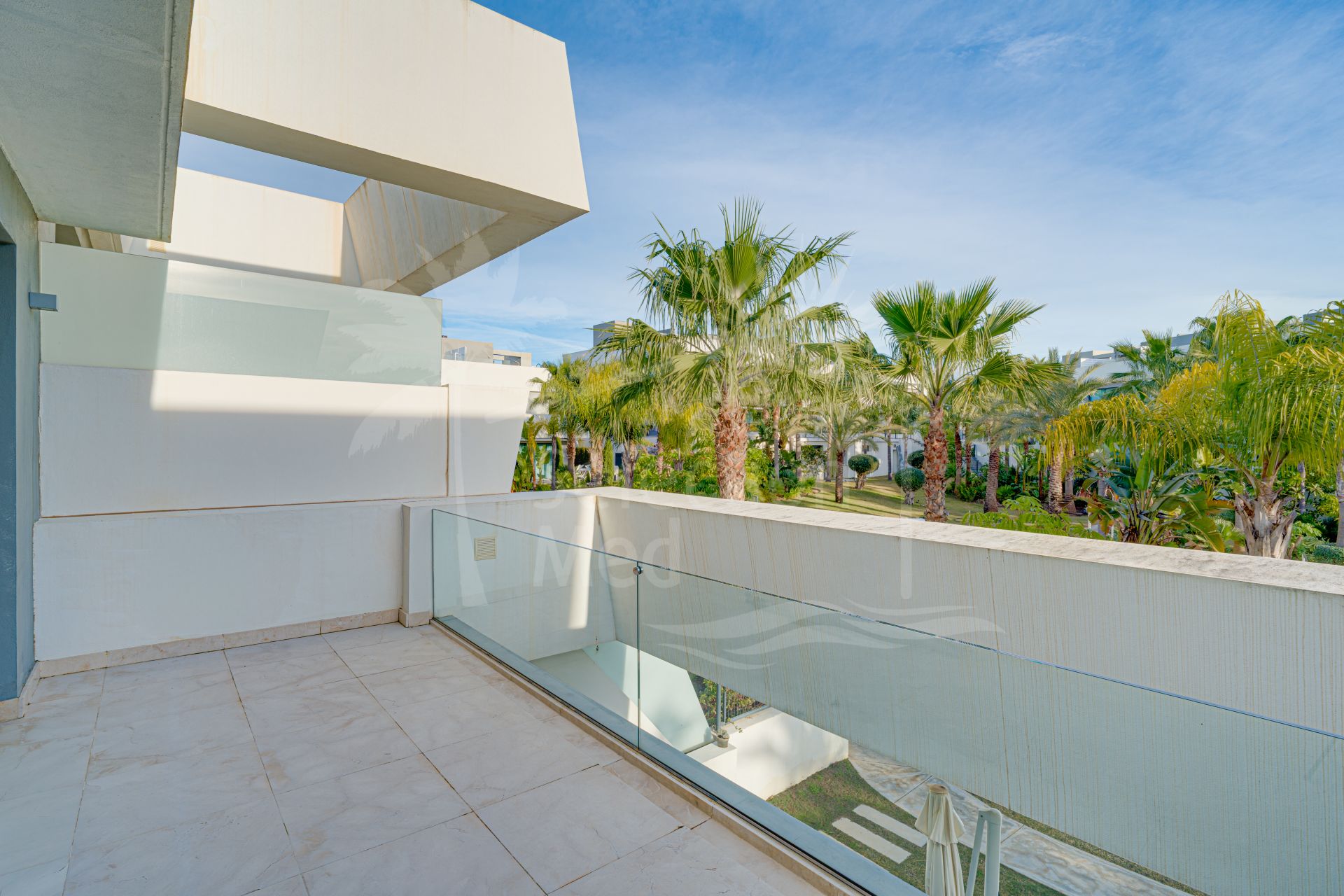 Excepcional casa adosada de cuatro dormitorios situada en una exclusiva comunidad cerrada en La Cala De Mijas