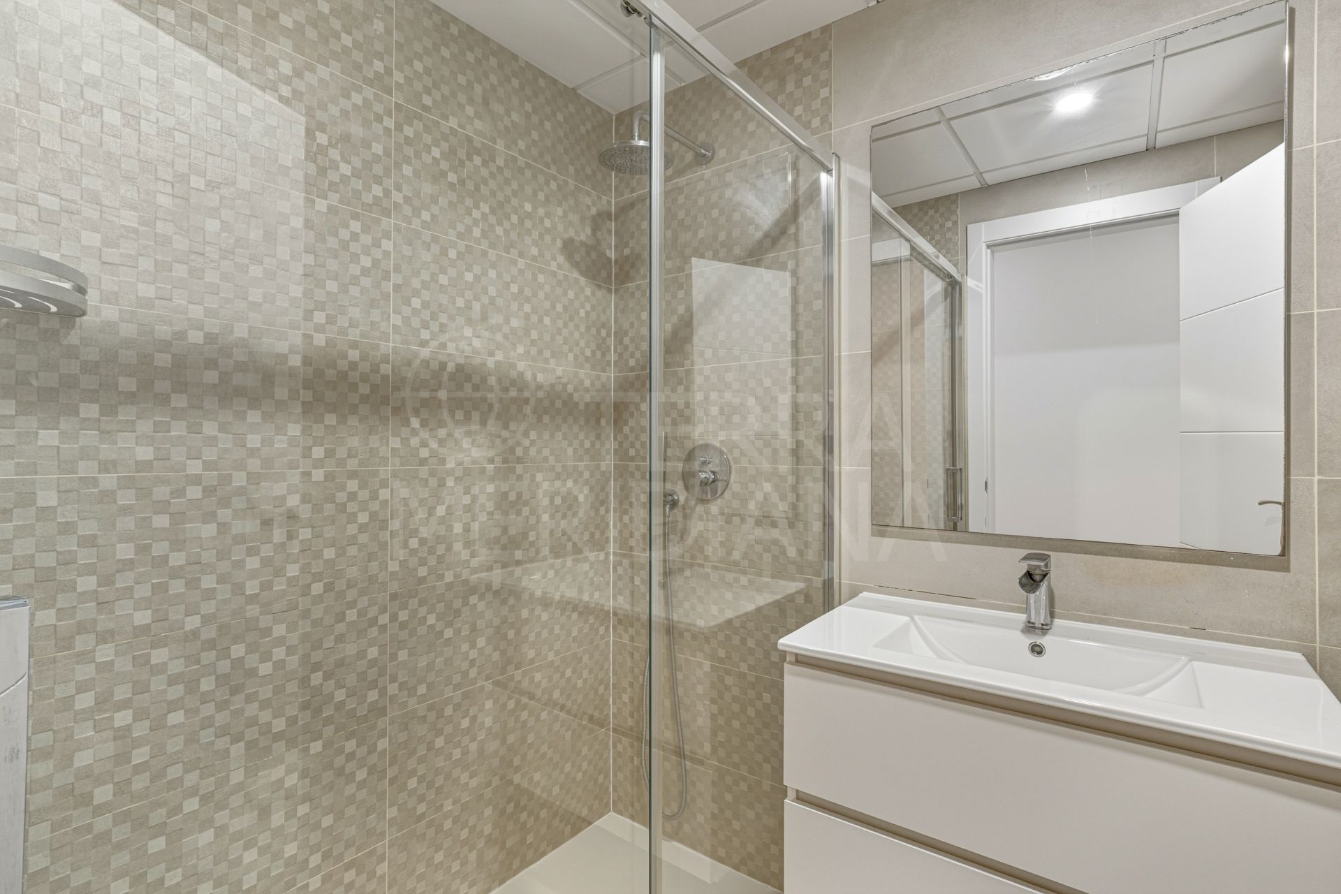 Ground Floor Apartment in Cancelada, Estepona