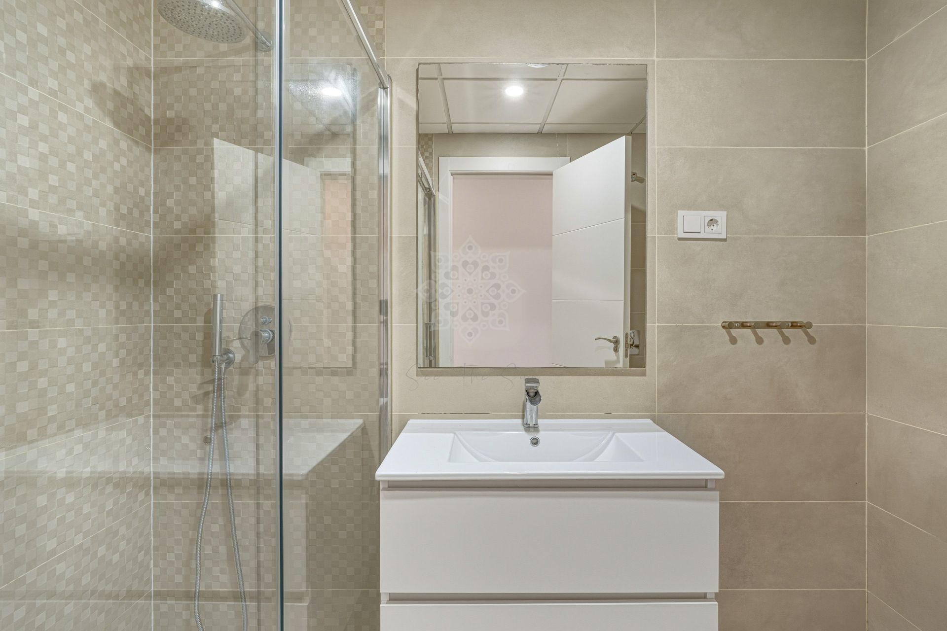 Apartament na parterze w Cancelada, Estepona