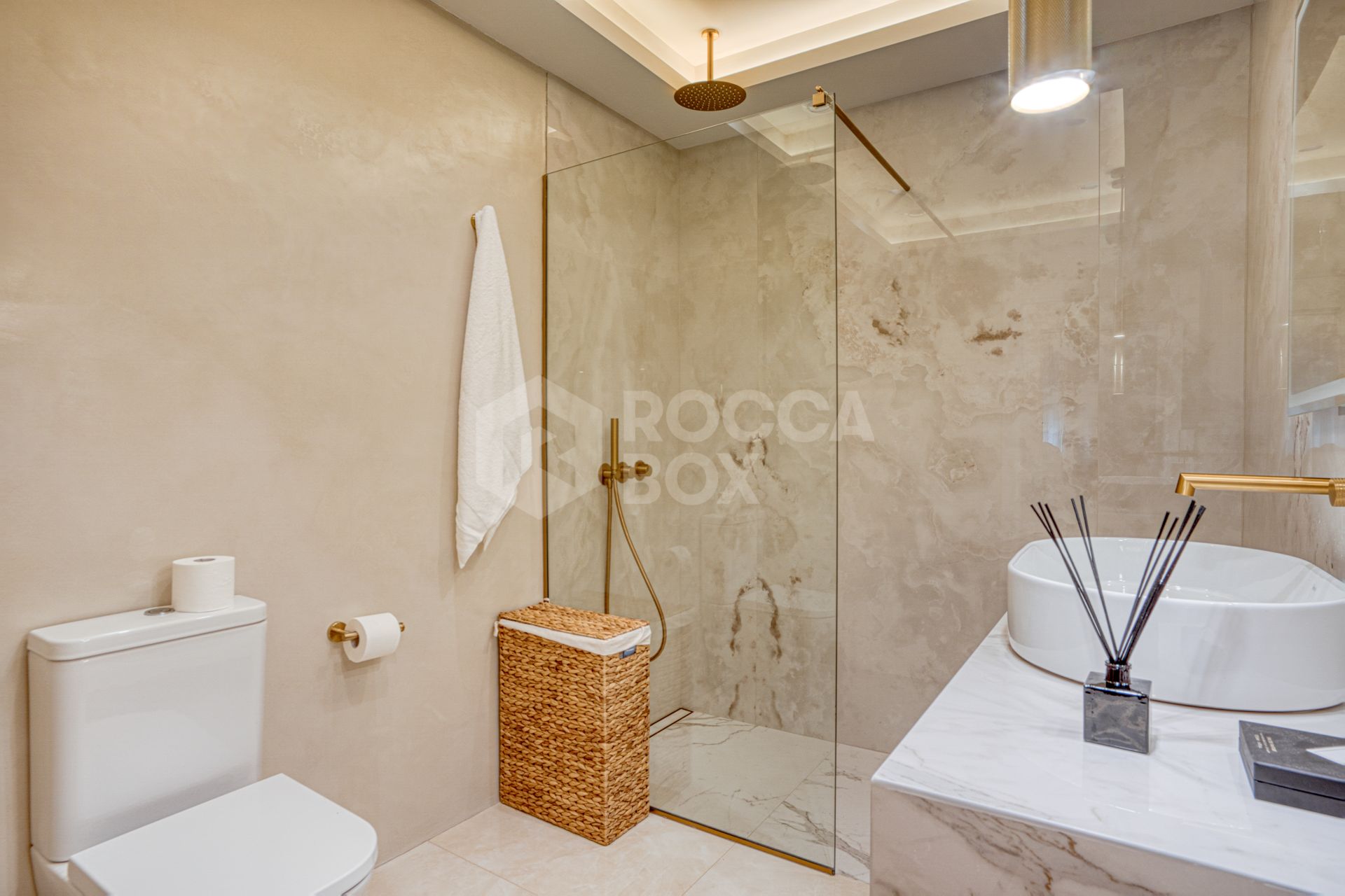 Fantastic east-facing duplex penthouse with solarium and stunning sunset views in La Cala Golf Resort, Mijas Costa