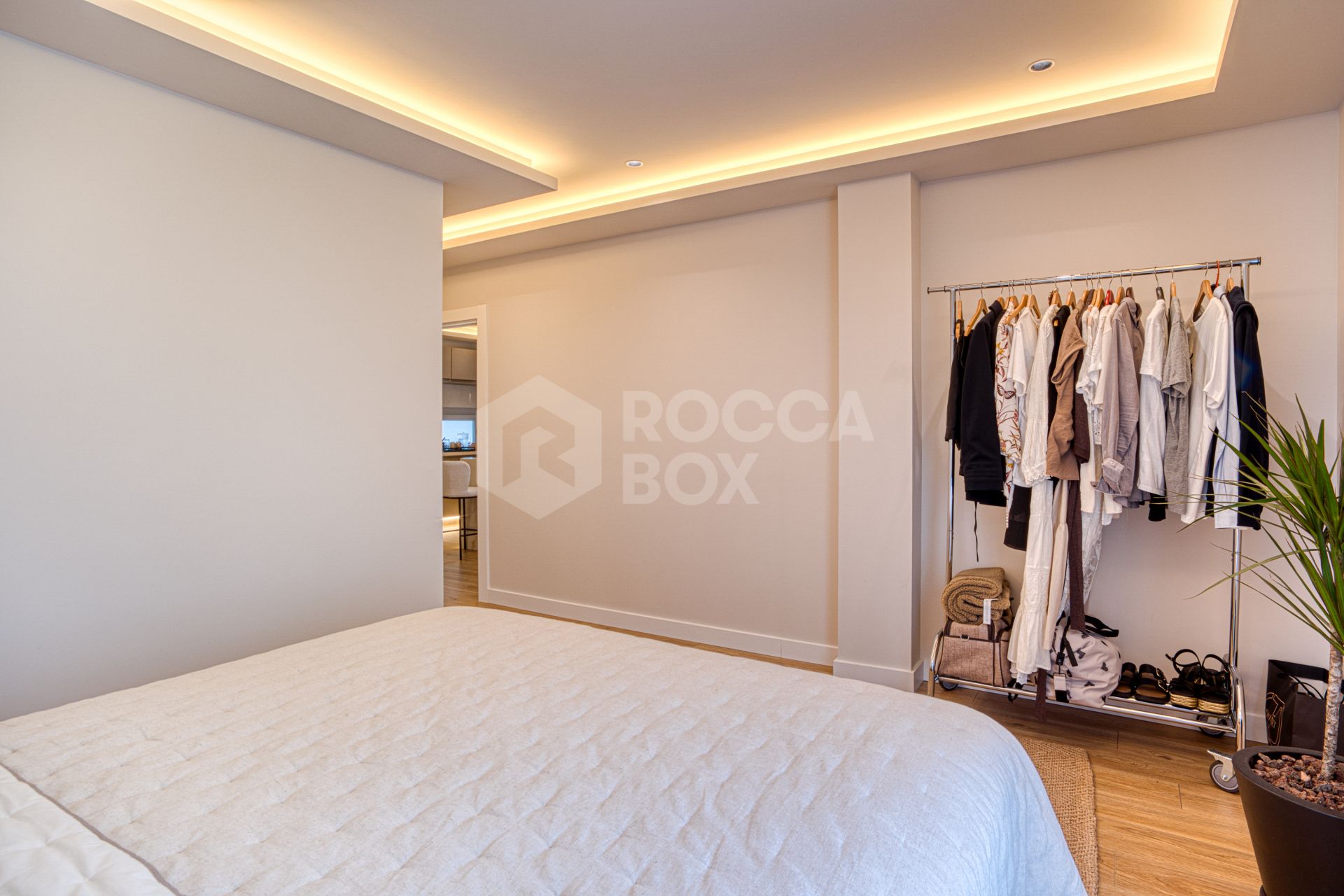 Fantastic east-facing duplex penthouse with solarium and stunning sunset views in La Cala Golf Resort, Mijas Costa