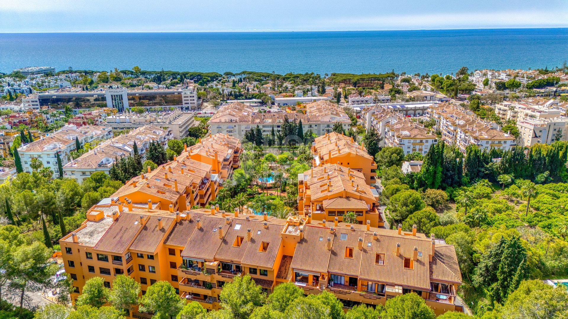 Lovely three bedroom apartment located in the heart of the Golden Mile of Marbella, Costa Nagüeles III