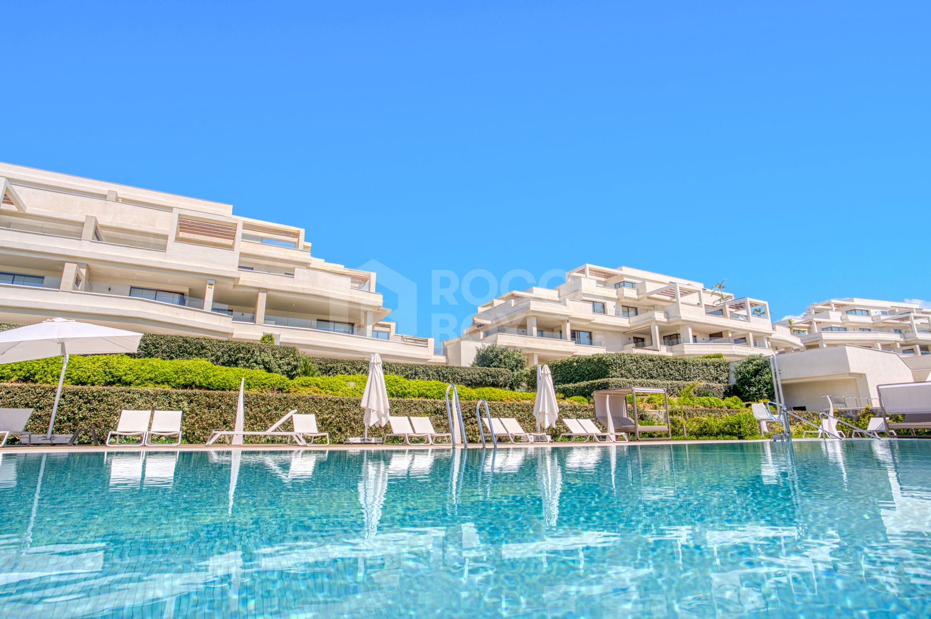 Stunning Duplex Penthouse with Panoramic Sea Views on the New Golden Mile