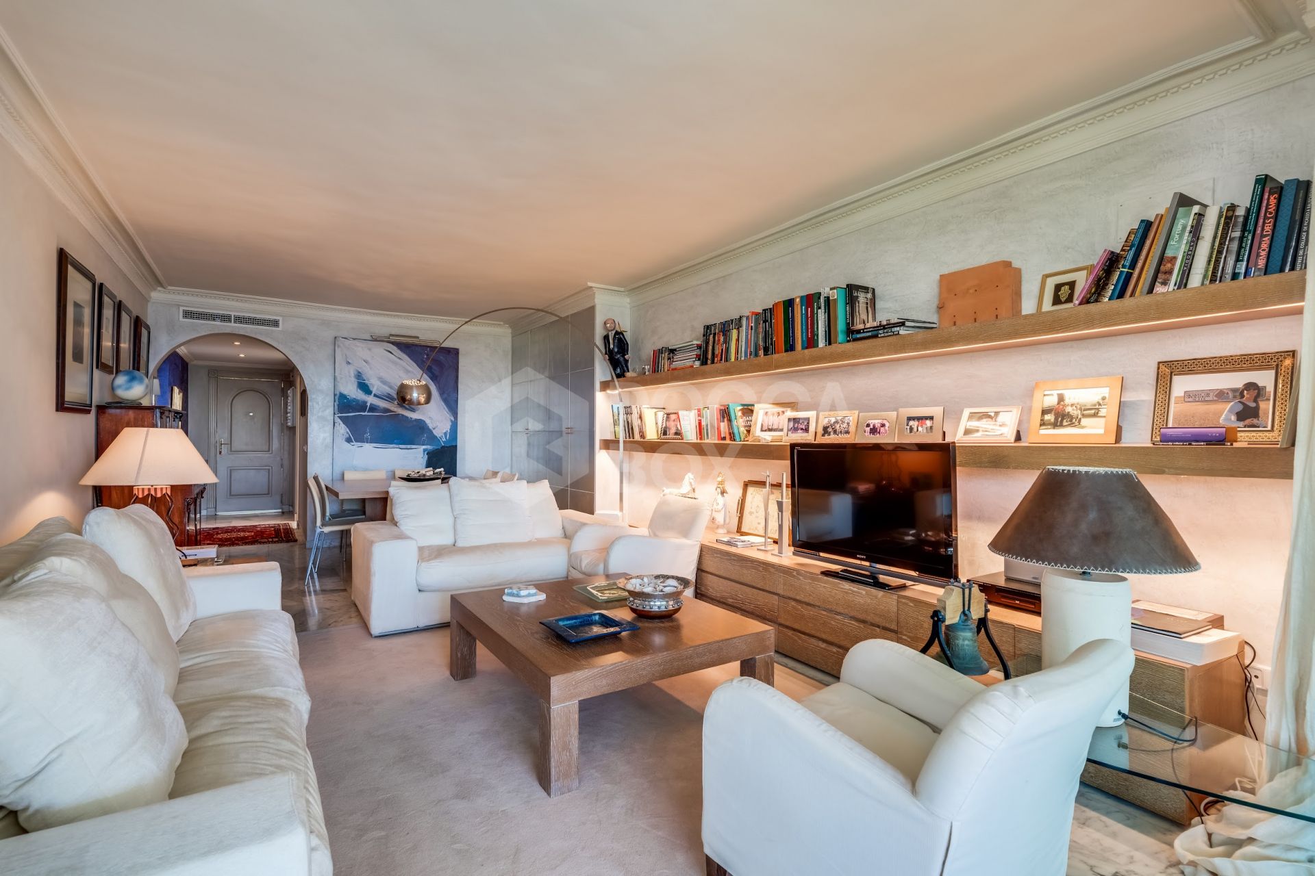 Impressive two bedroom, south west facing apartment in the beachfront community Playa Esmeralda