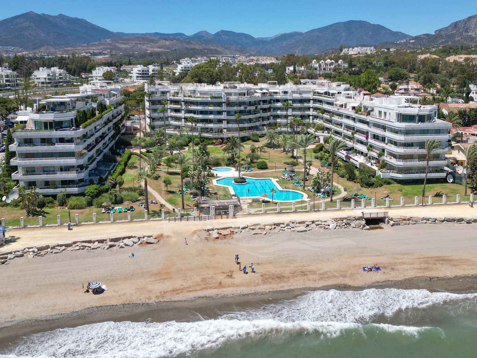 Impressionnant deux chambres à coucher, sud-ouest appartement en bord de mer Playa Esmeralda
