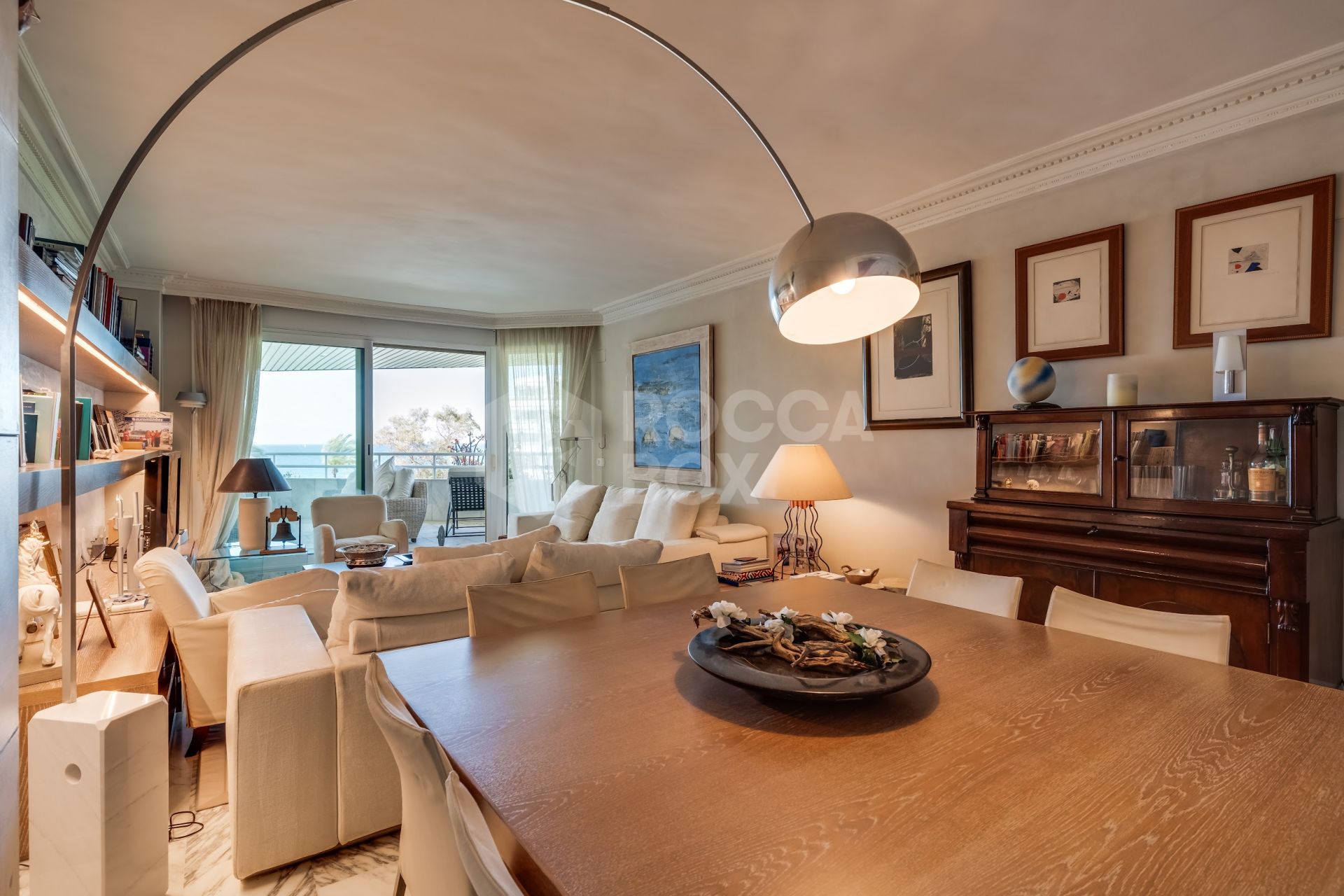 Impressive two bedroom, south west facing apartment in the beachfront community Playa Esmeralda