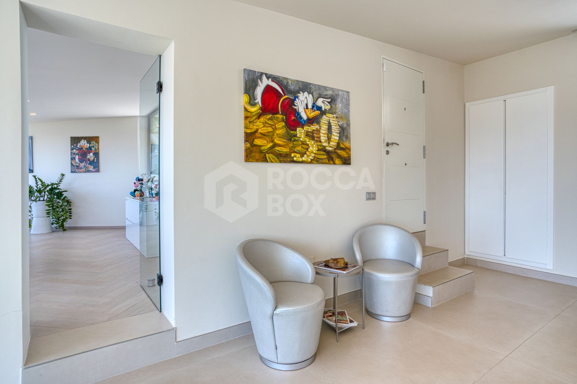 Outstanding, five bedroom Villa located in Altos de Los Monteros with panoramic sea views