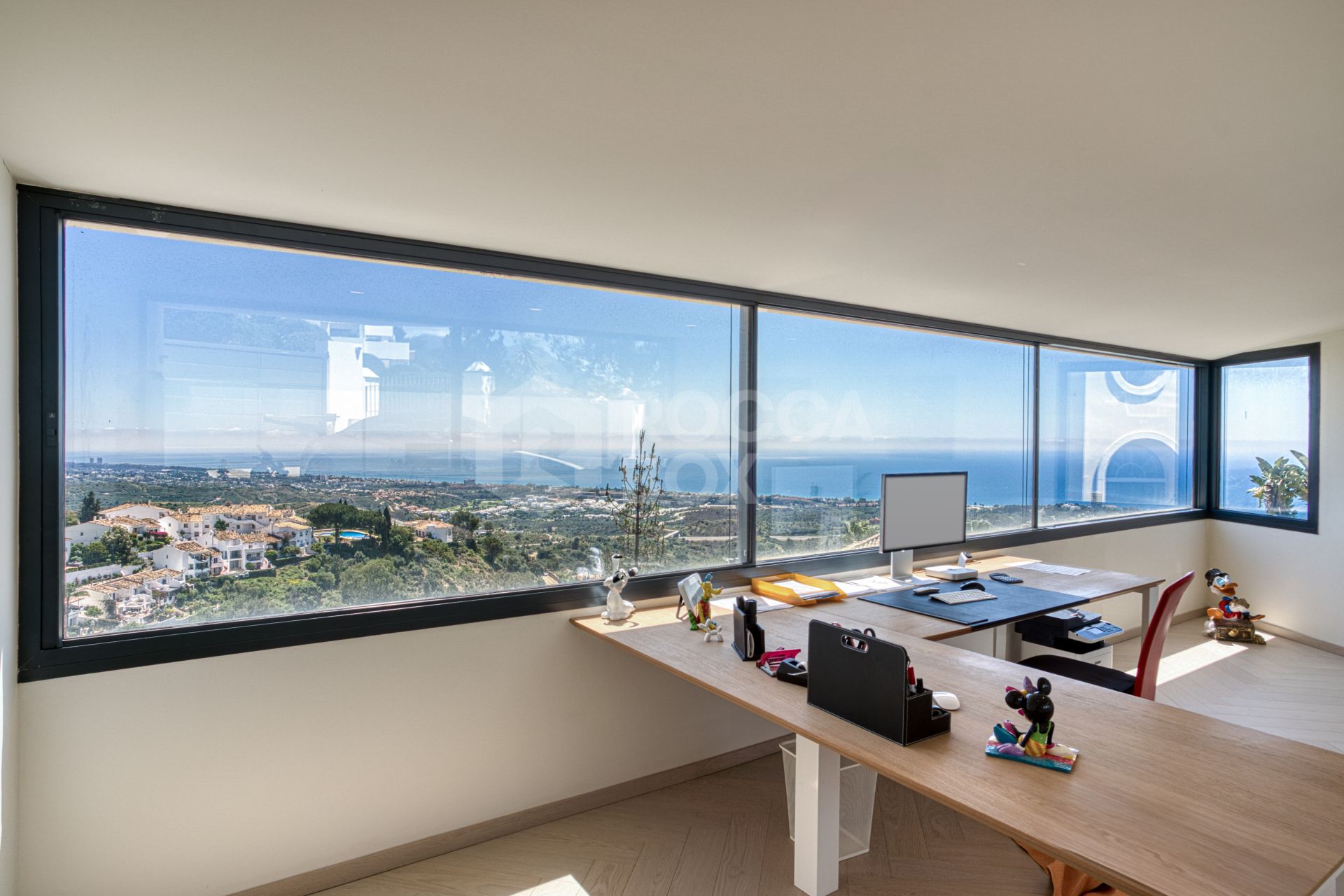 Outstanding, five bedroom Villa located in Altos de Los Monteros with panoramic sea views