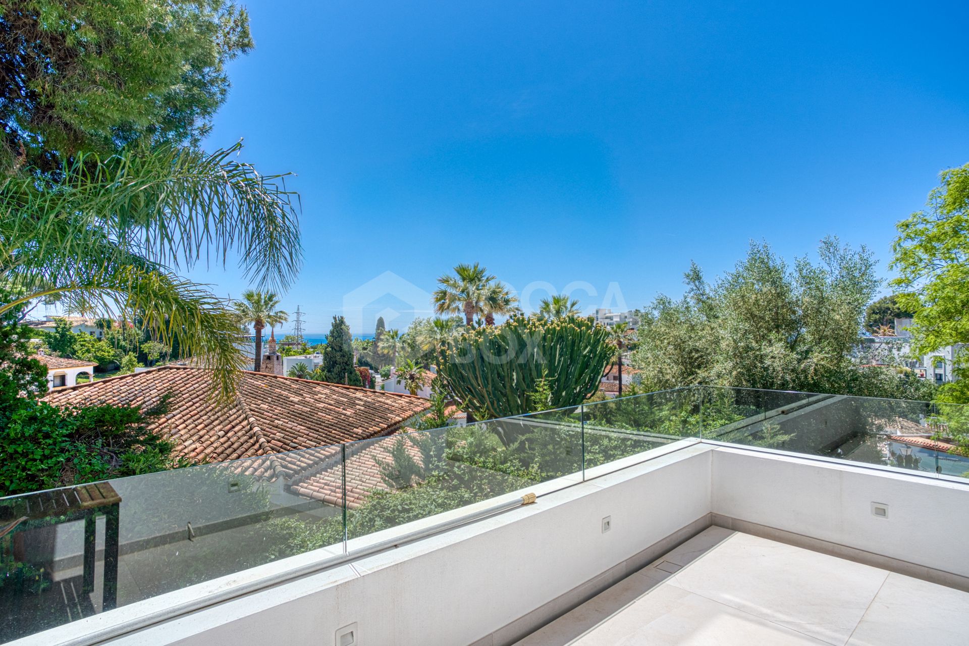 Modern, south facing six bedroom villa with sea views located in Nueva Andalucia, Marbella