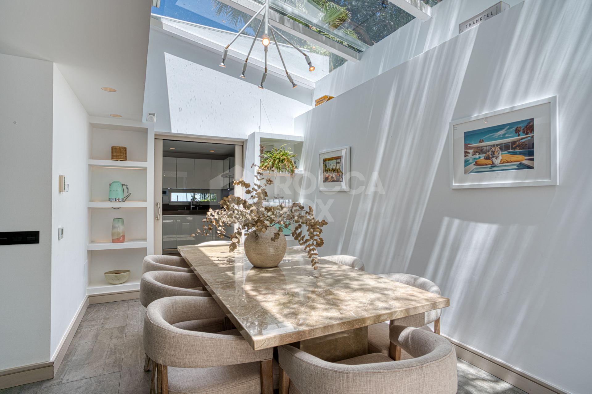 Modern, south facing six bedroom villa with sea views located in Nueva Andalucia, Marbella