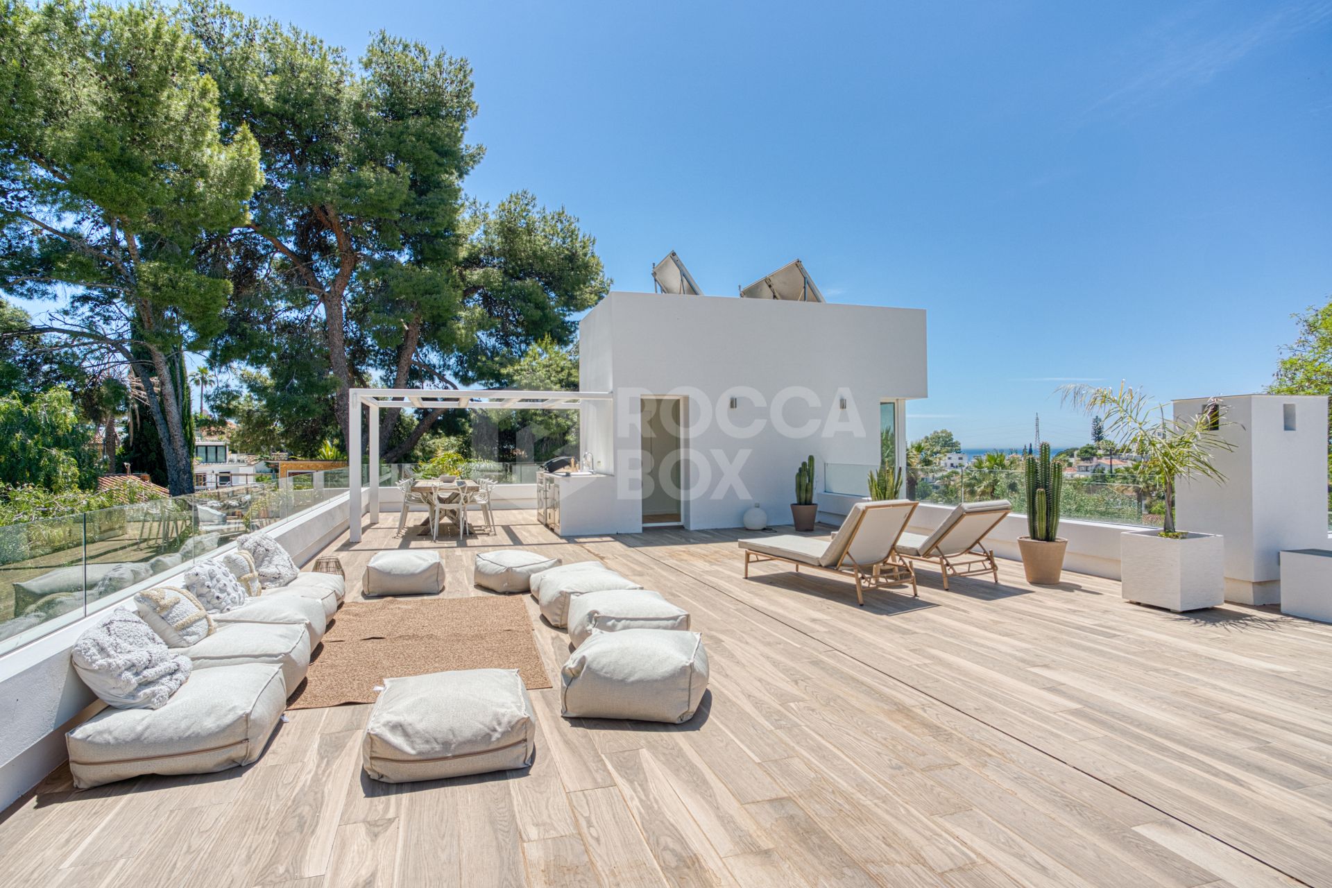 Modern, south facing six bedroom villa with sea views located in Nueva Andalucia, Marbella