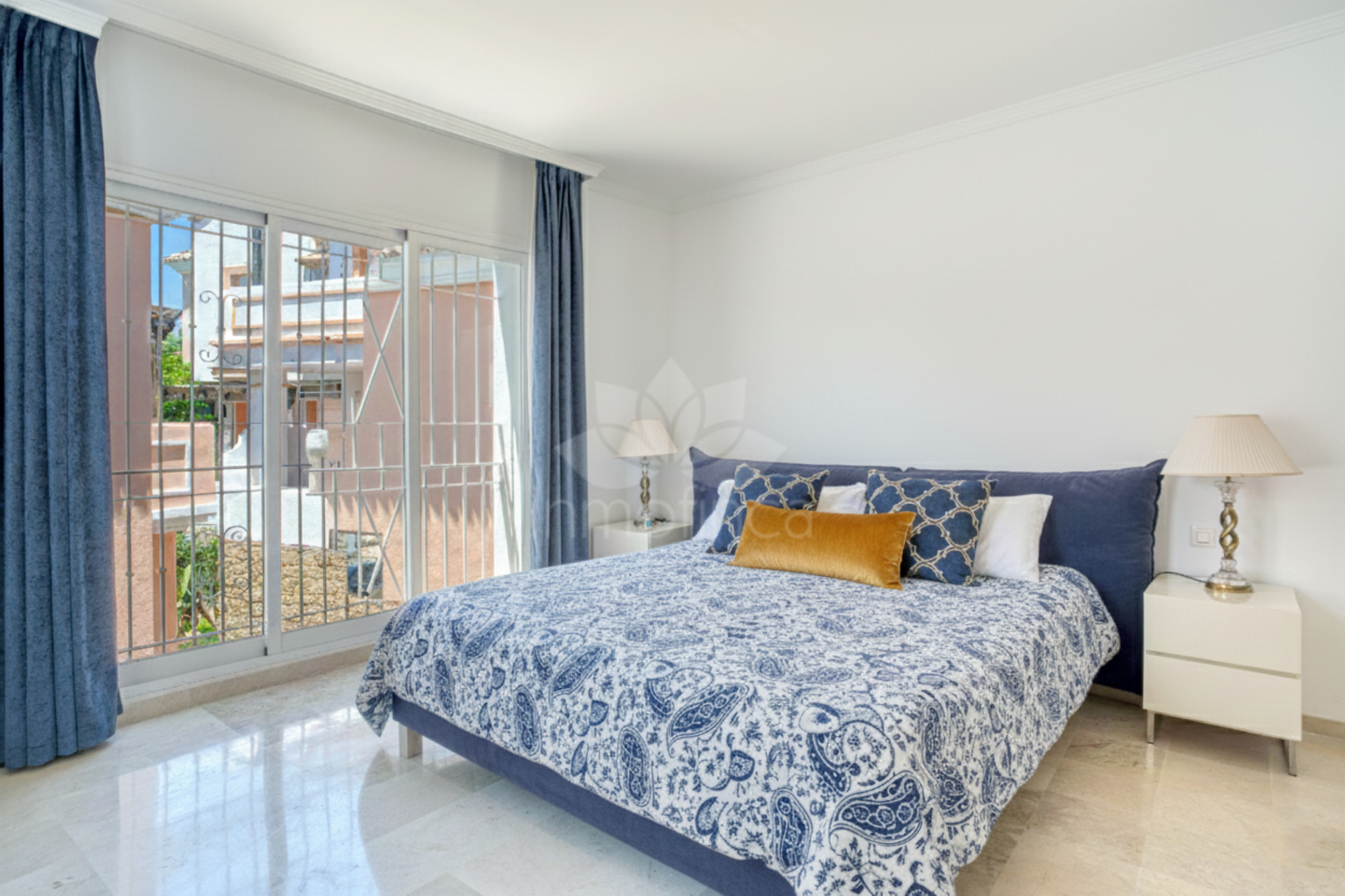 Adosado en Aloha Lake Village, Marbella