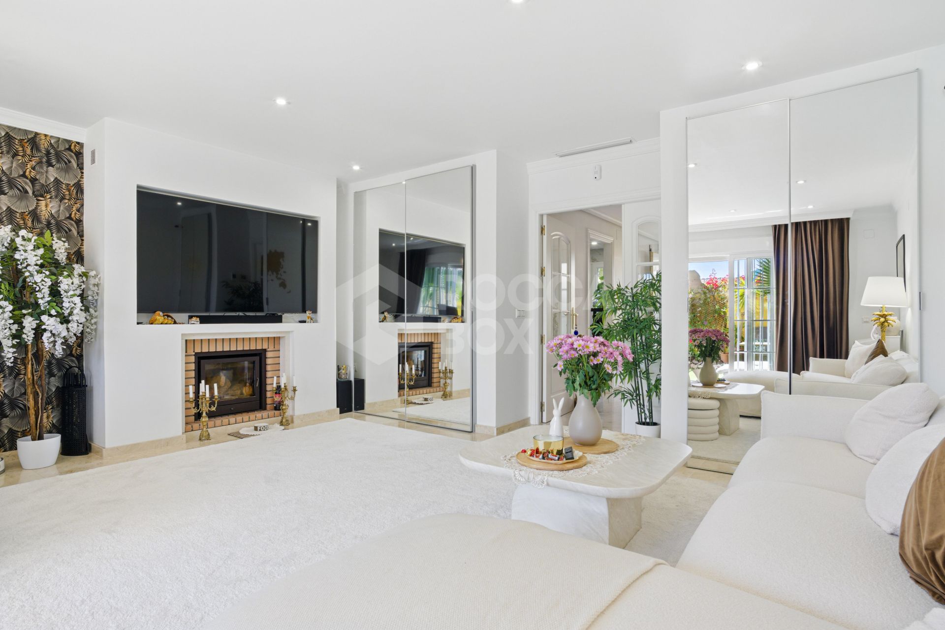 Four bedroom beautifully reformed south facing townhouse in a gated residential community in Calahonda