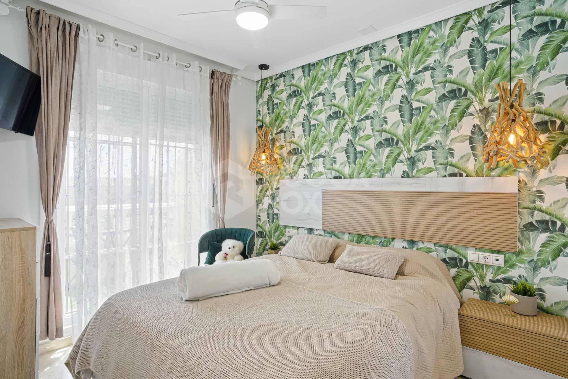 Four bedroom beautifully reformed south facing townhouse in a gated residential community in Calahonda