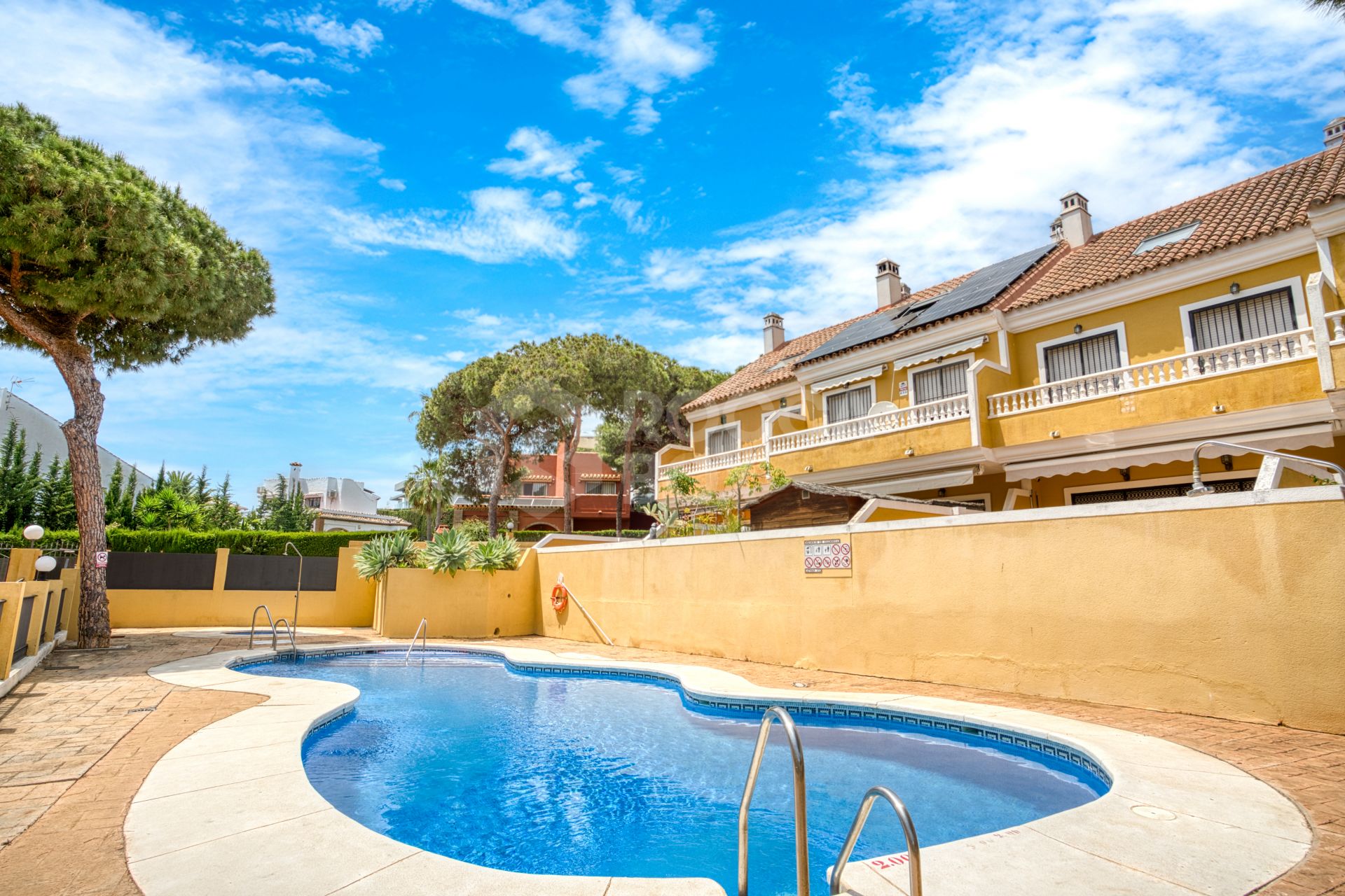 Four bedroom beautifully reformed south facing townhouse in a gated residential community in Calahonda