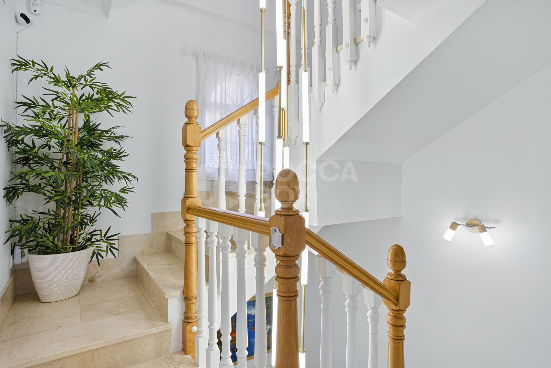 Four bedroom beautifully reformed south facing townhouse in a gated residential community in Calahonda