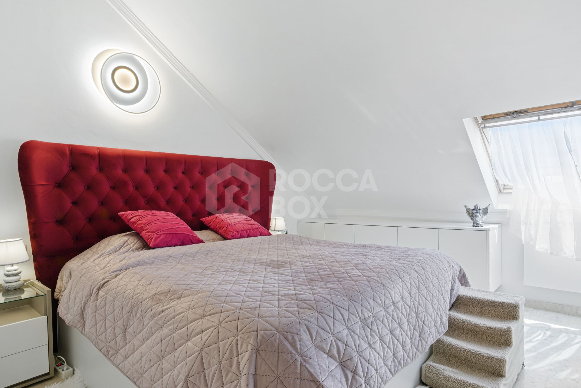 Four bedroom beautifully reformed south facing townhouse in a gated residential community in Calahonda