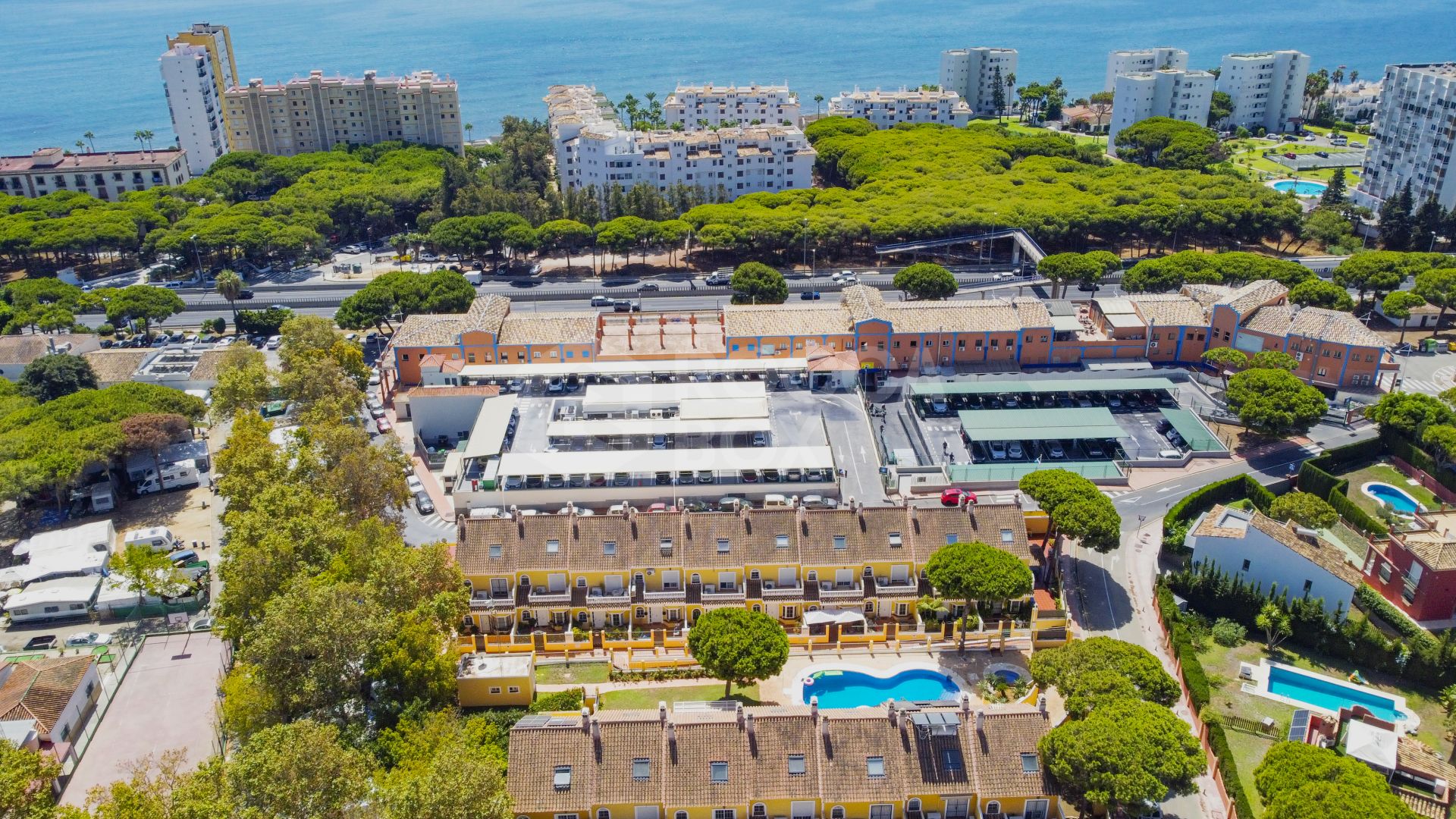 Four bedroom beautifully reformed south facing townhouse in a gated residential community in Calahonda