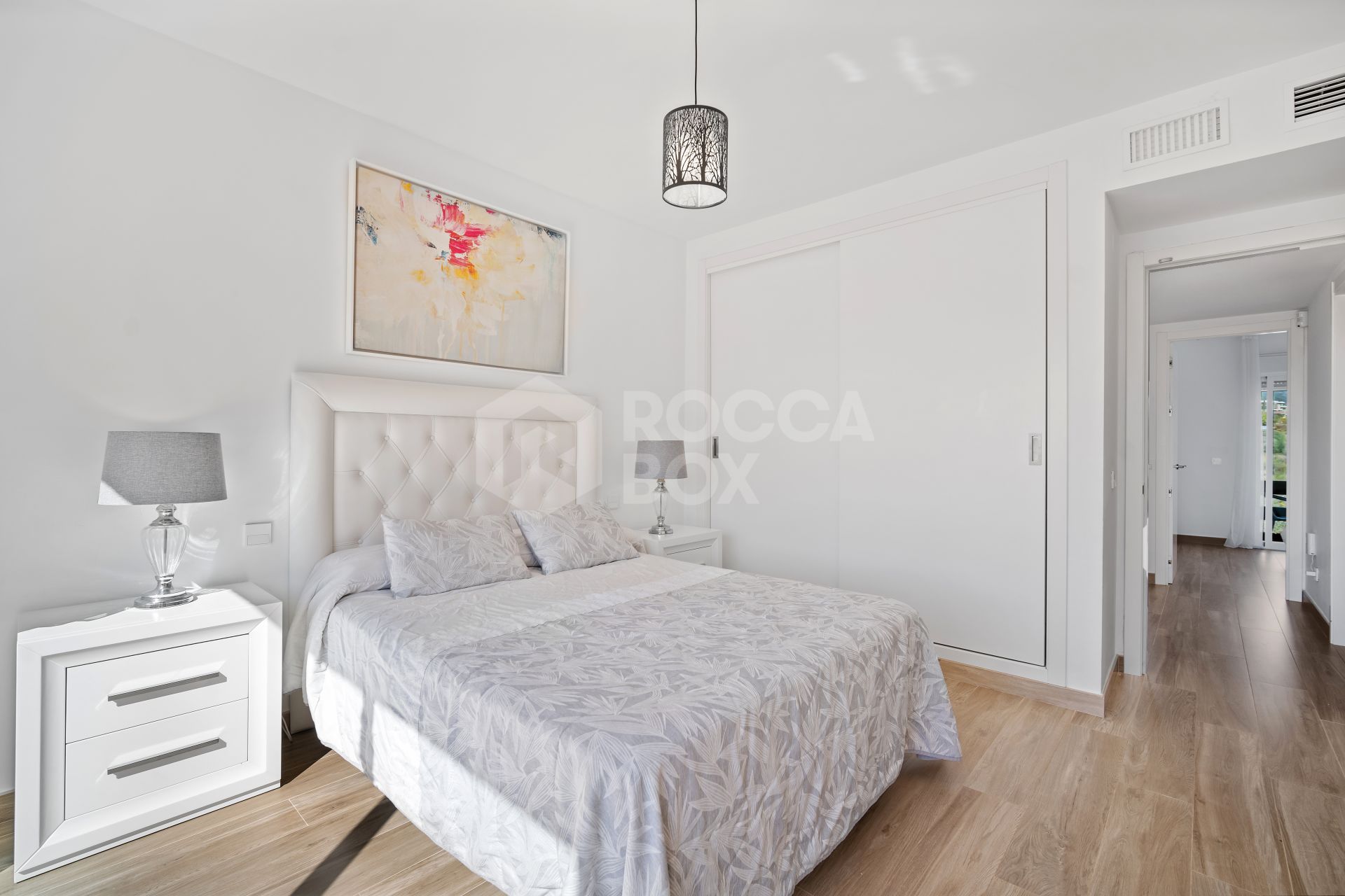 Superb three bedroom, south facing townhouse in Paraiso Bellevue, in El Paraiso on the New Golden Mile