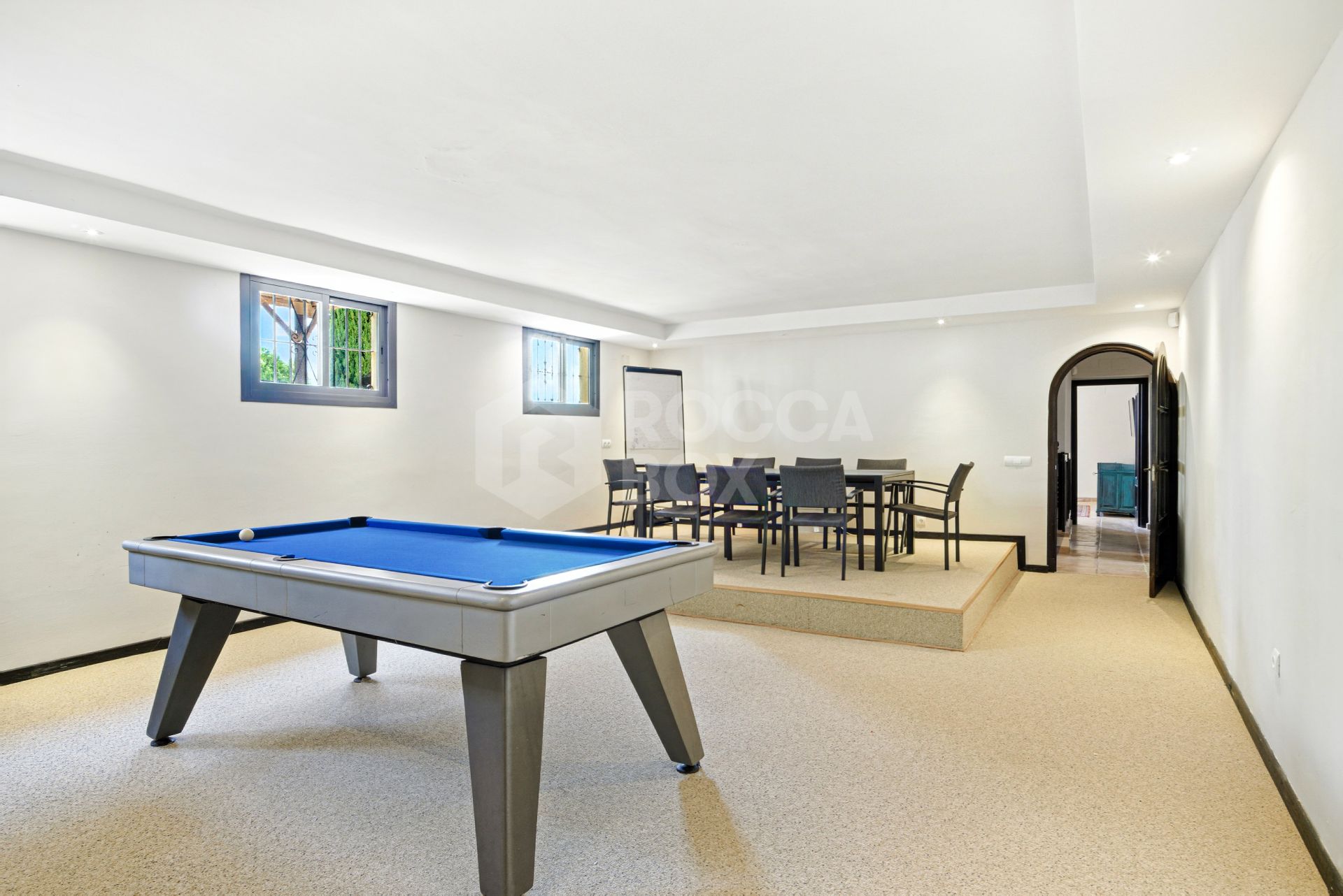 Spacious seven-bedroom, south facing villa with sea views, located in the fantastic area of Estepona